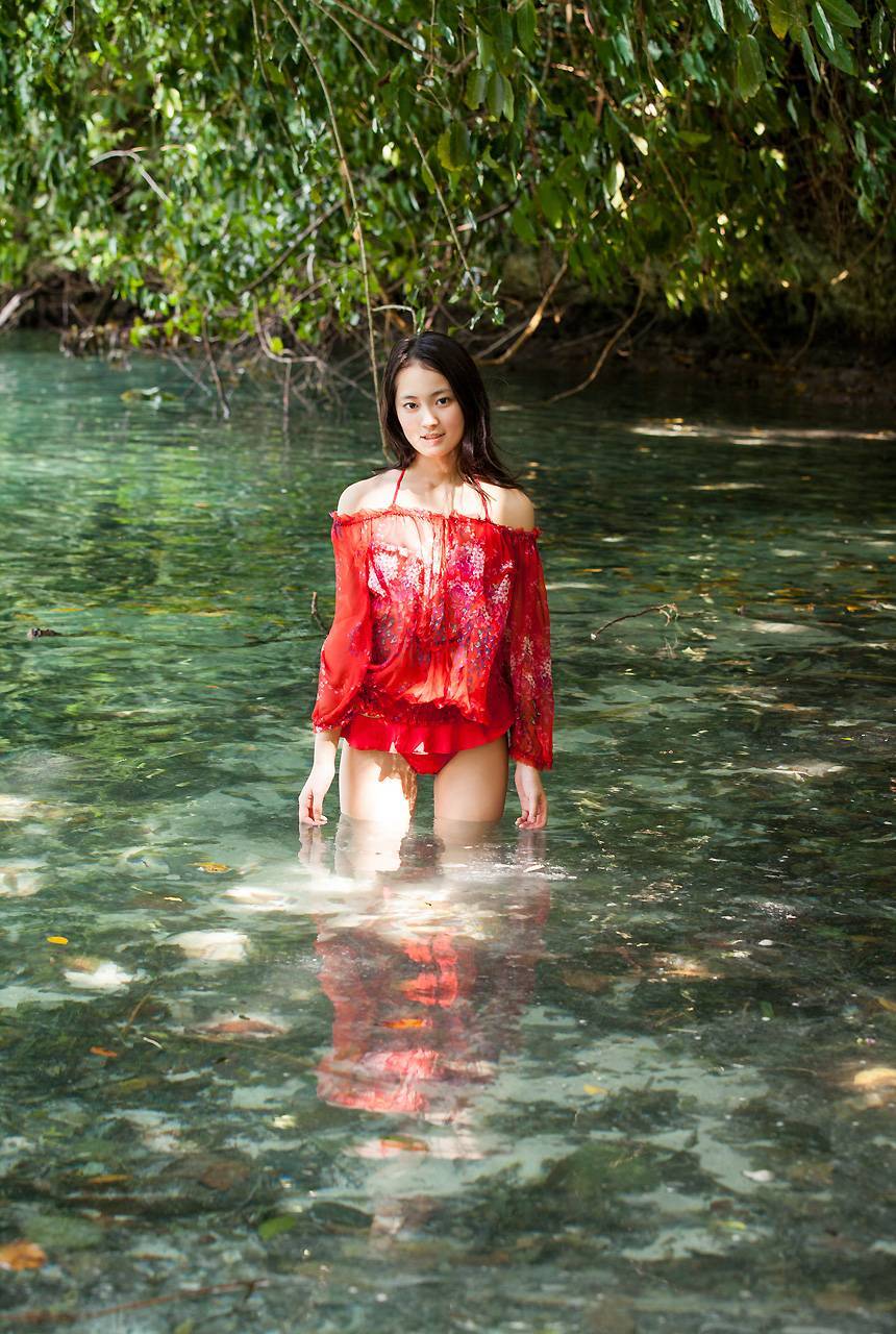 [image.tv] 2013.04 吉本実憂 -【SUNSHINE】日本美女