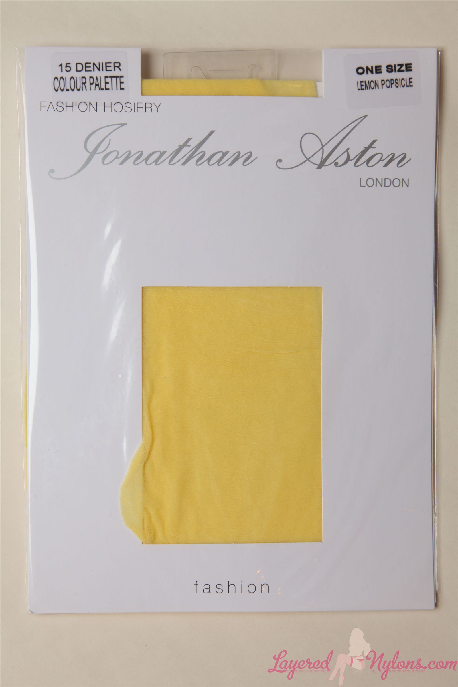 [Layered-Nylons]  Charlotte P 老外丝袜美女诱惑