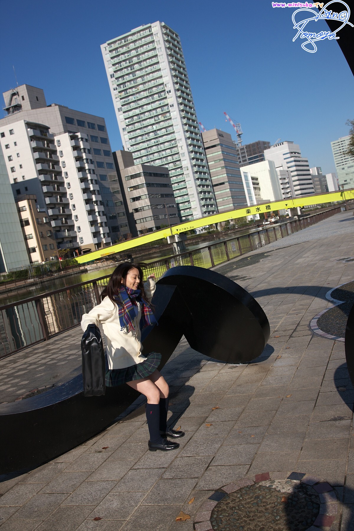 现役女子高生 Tomoyo Hoshino ほしの智世 (1) [Minisuka.tv]