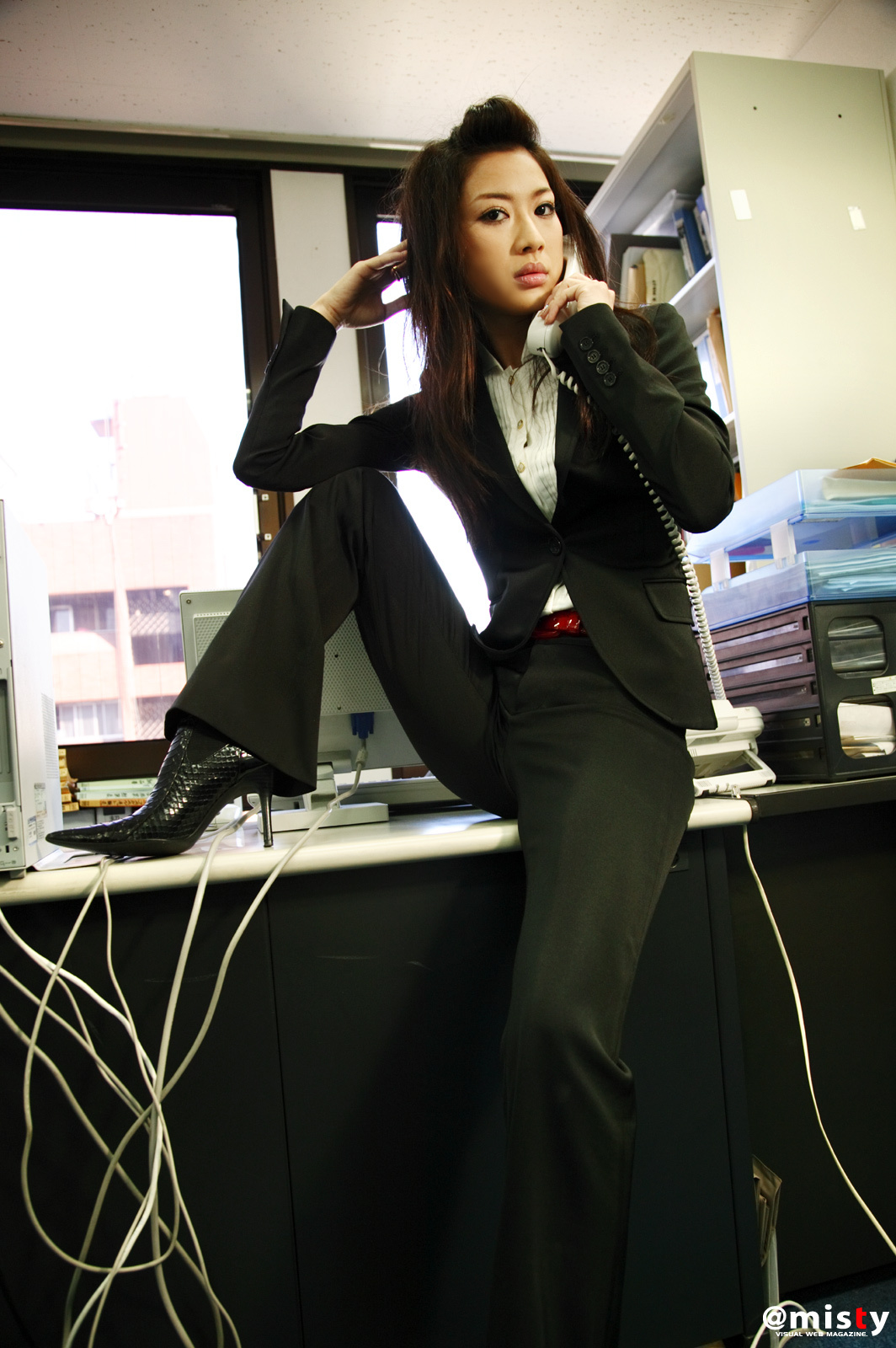 No.263 - Amika Hattan 八反安未果  [@Misty]