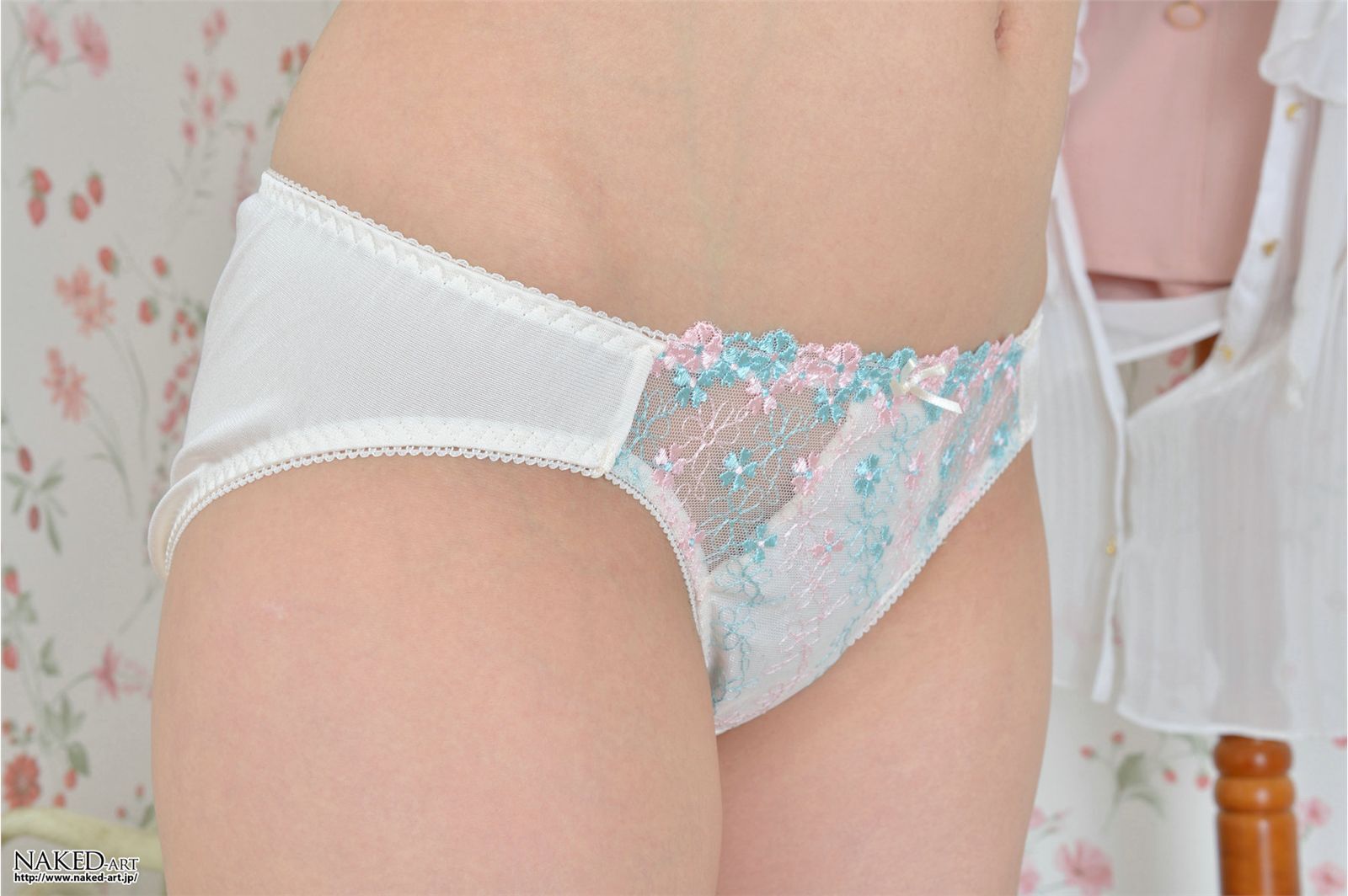 [NAKED-ART] 2012.10.17 NO.00562 小谷鈴音 下着劇場