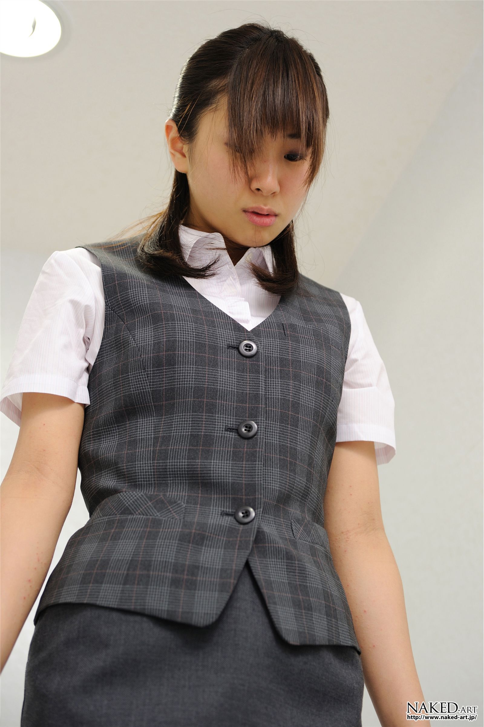 [Naked-art]  NO.00598 OL放尿 神田まどか 女优制服