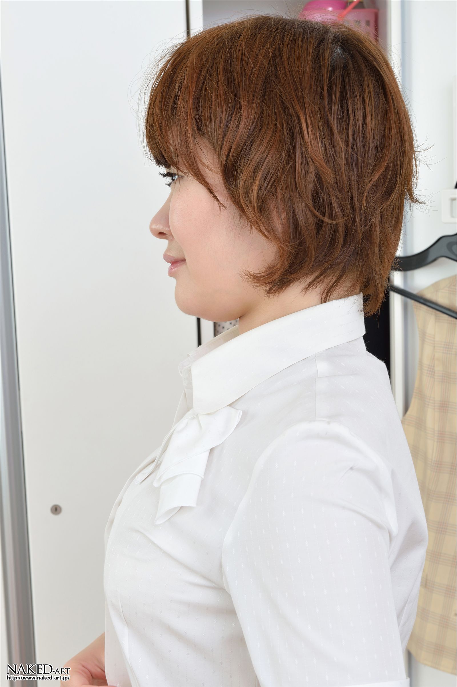 [NAKED-ART]   NO.00636 田美矢 OL着替え