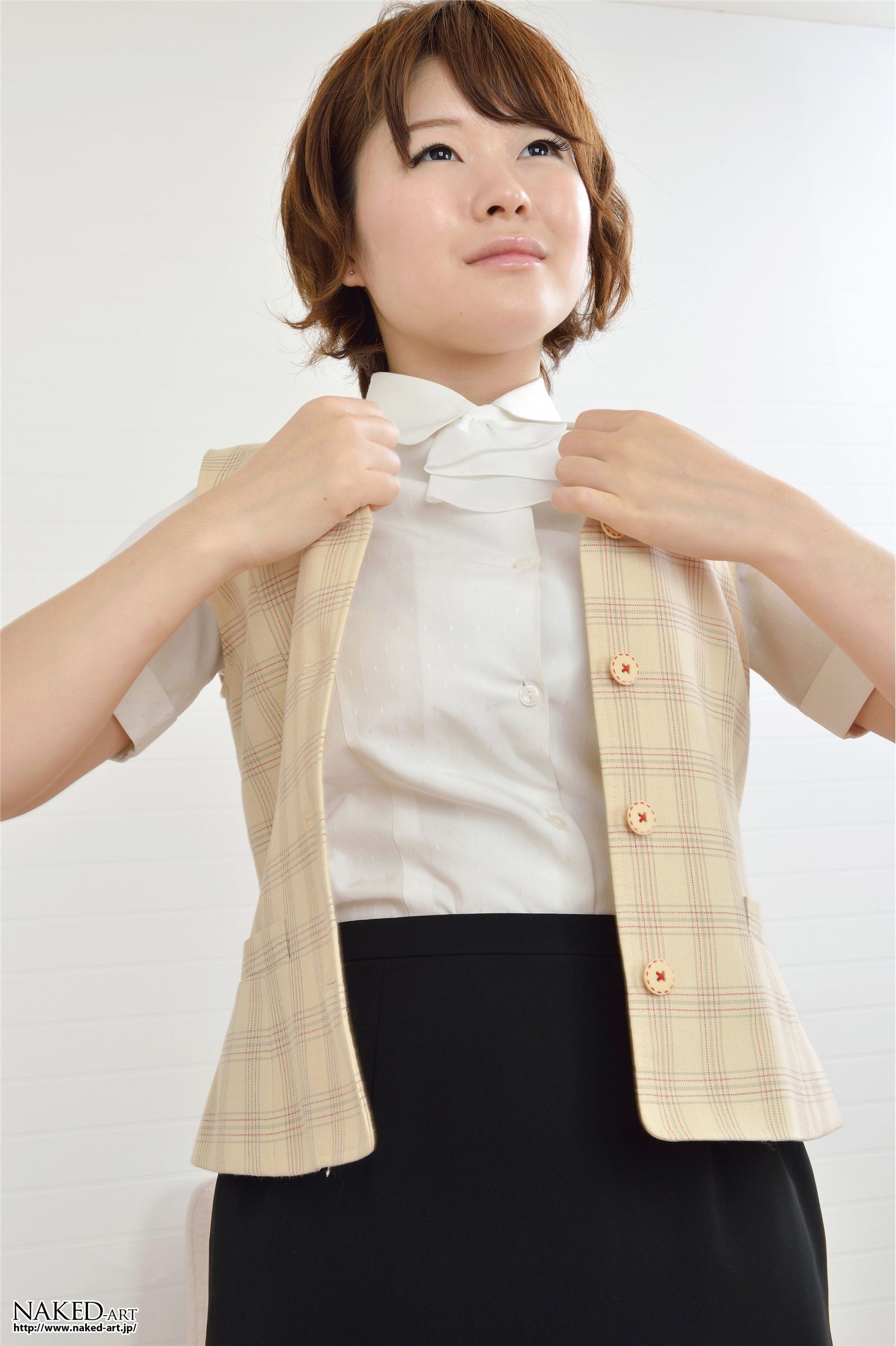 [NAKED-ART]   NO.00636 田美矢 OL着替え