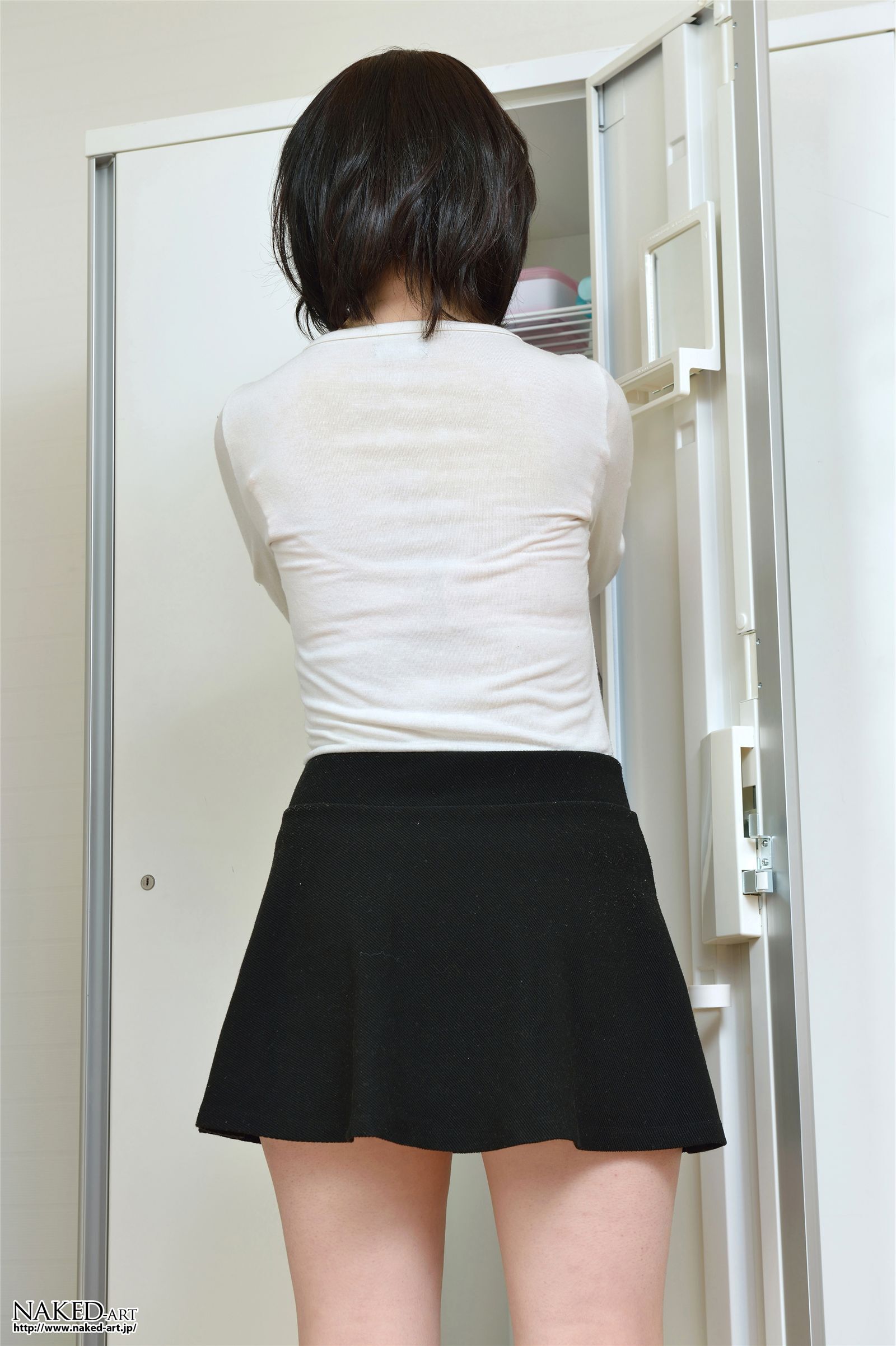 [NAKED-ART] 2013.06.14 NO.00659 OL 桐山凛果