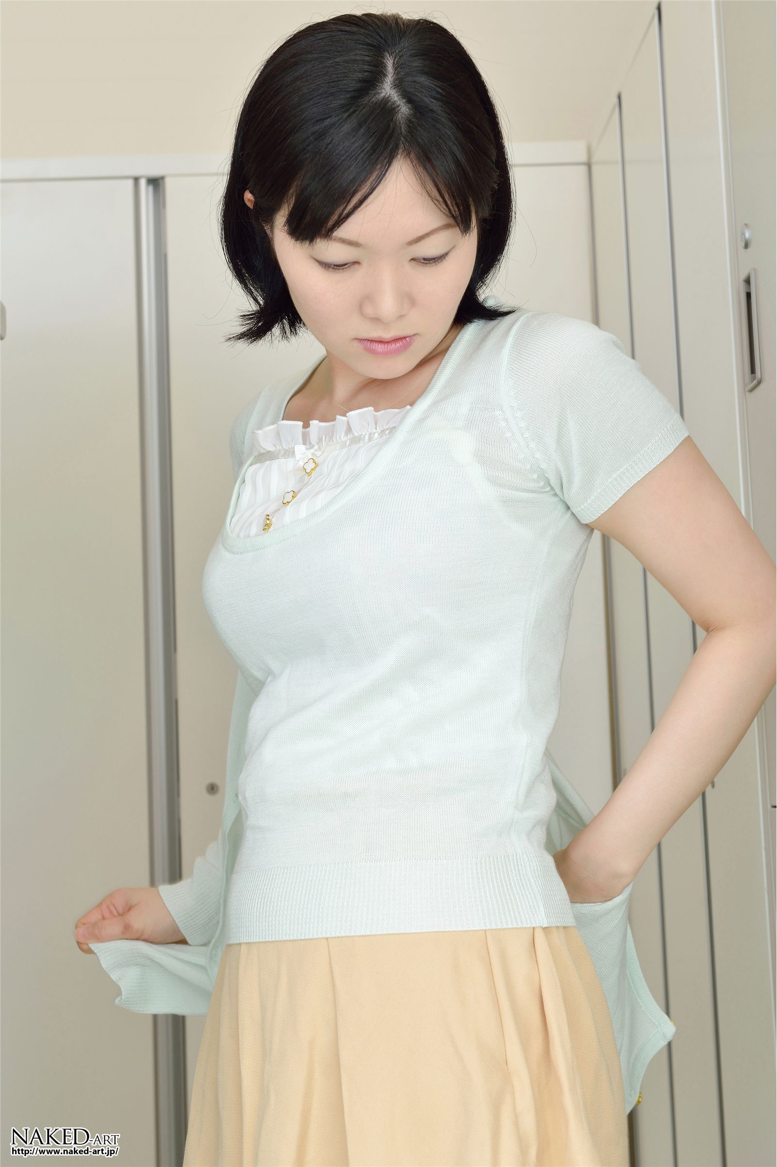 [NAKED-ART]  NO.00661 新村まり 下着試着室