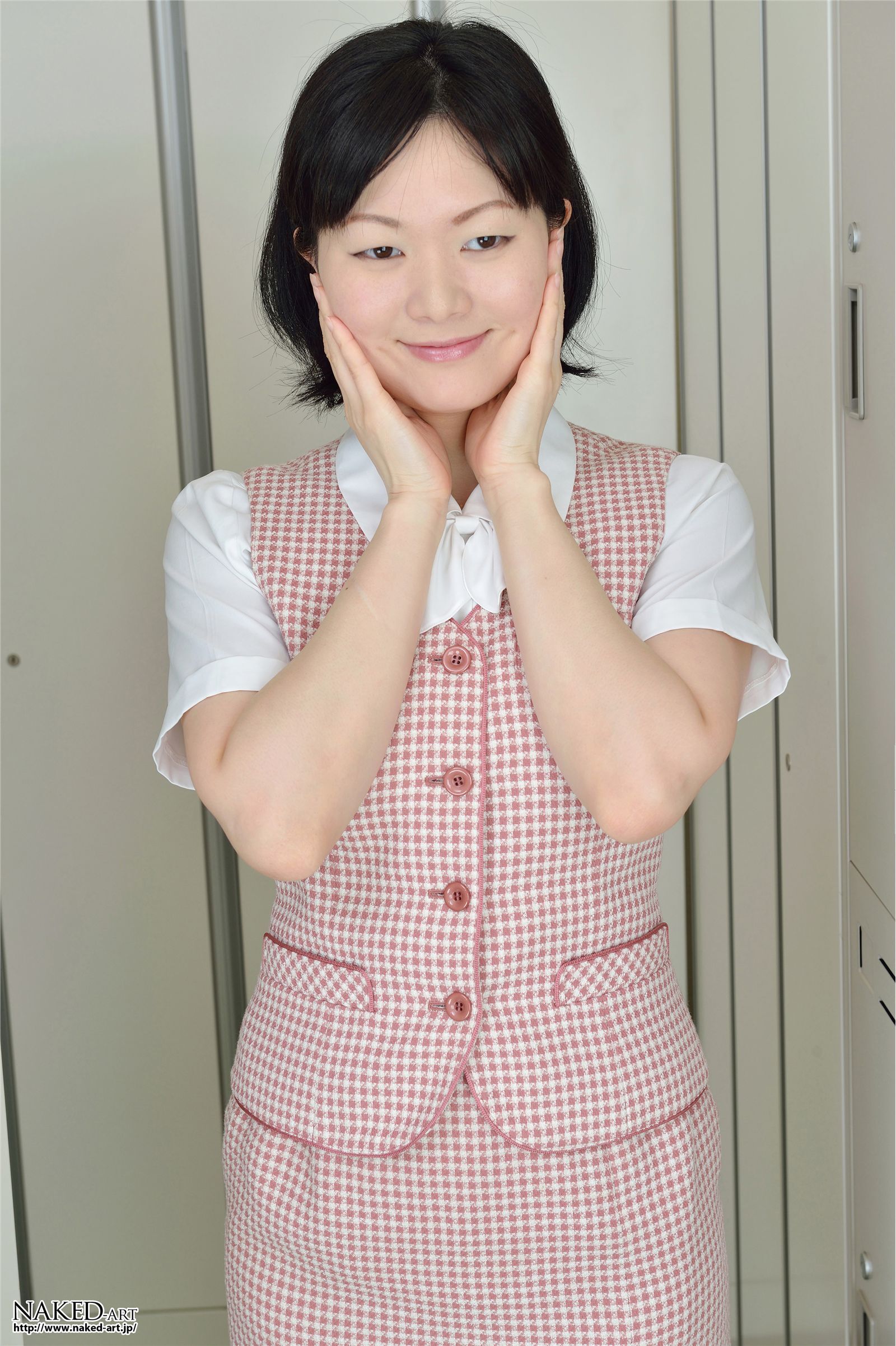 [NAKED-ART]  NO.00661 新村まり 下着試着室