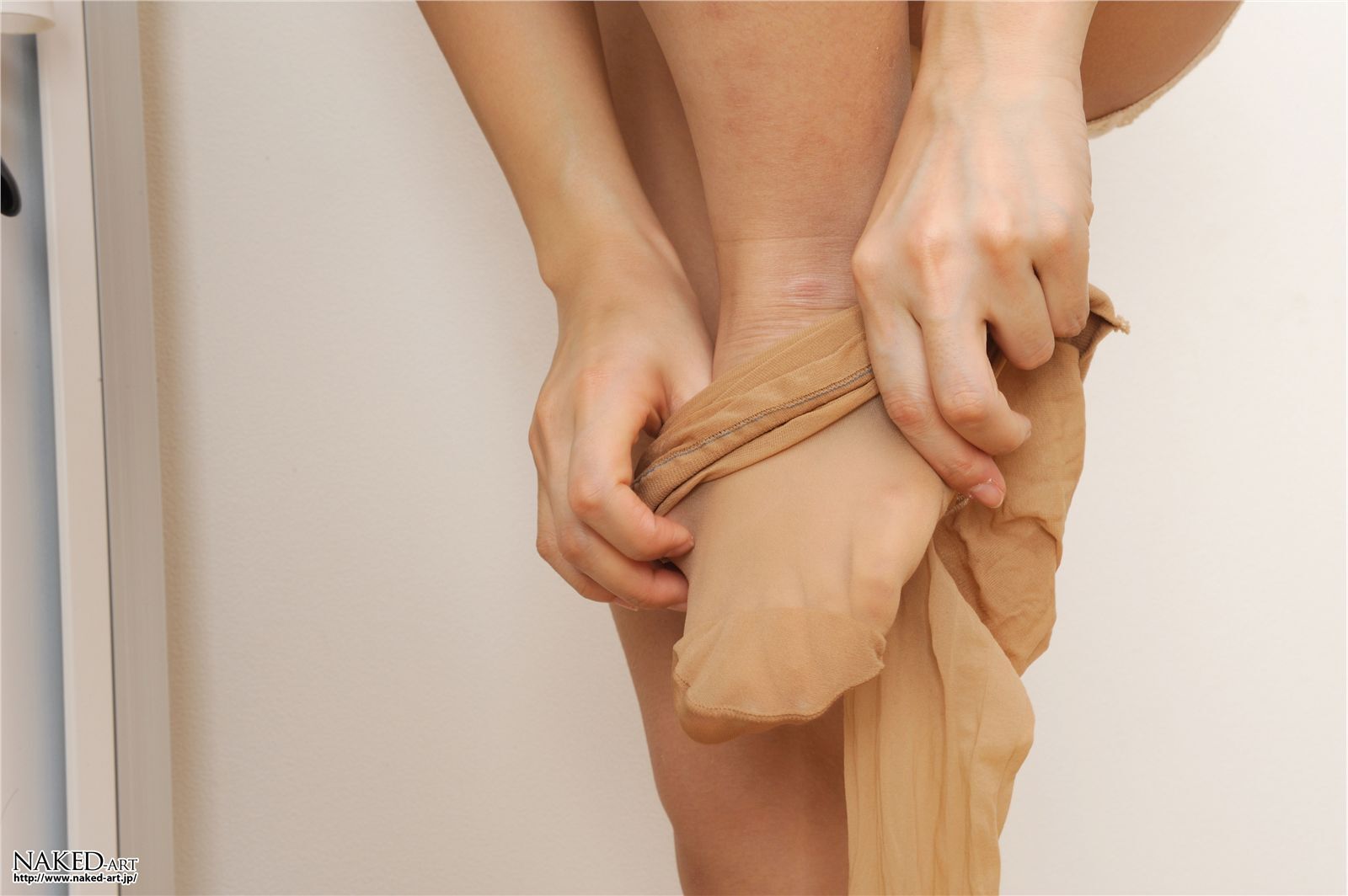 [NAKED-ART] 2013.12.06 NO.00687 仙道春奈 OLロッカールーム