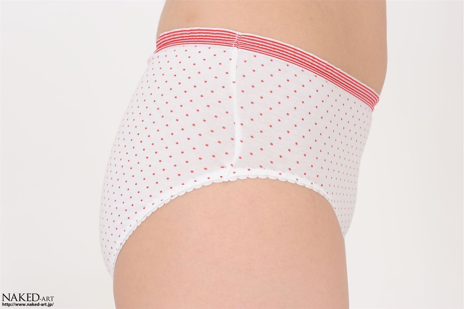 [NAKED-ART] NO.00467 钉田みなみ 下着试着室 av女优性感套图