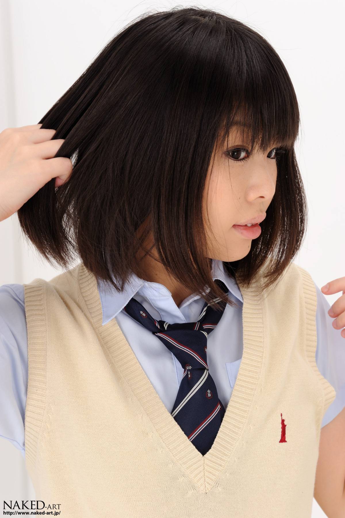 [NAKED-ART] NO.00467 钉田みなみ 下着试着室 av女优性感套图