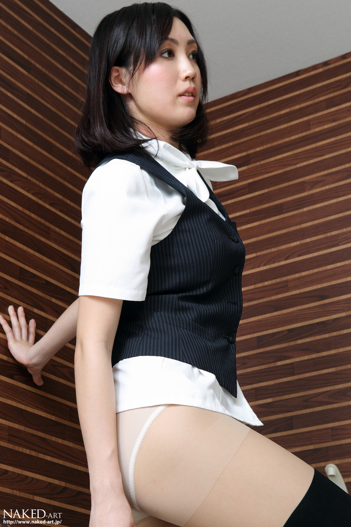 [NAKED-ART][04-25]NO.00503 OL美腳　av女优高清制服诱惑