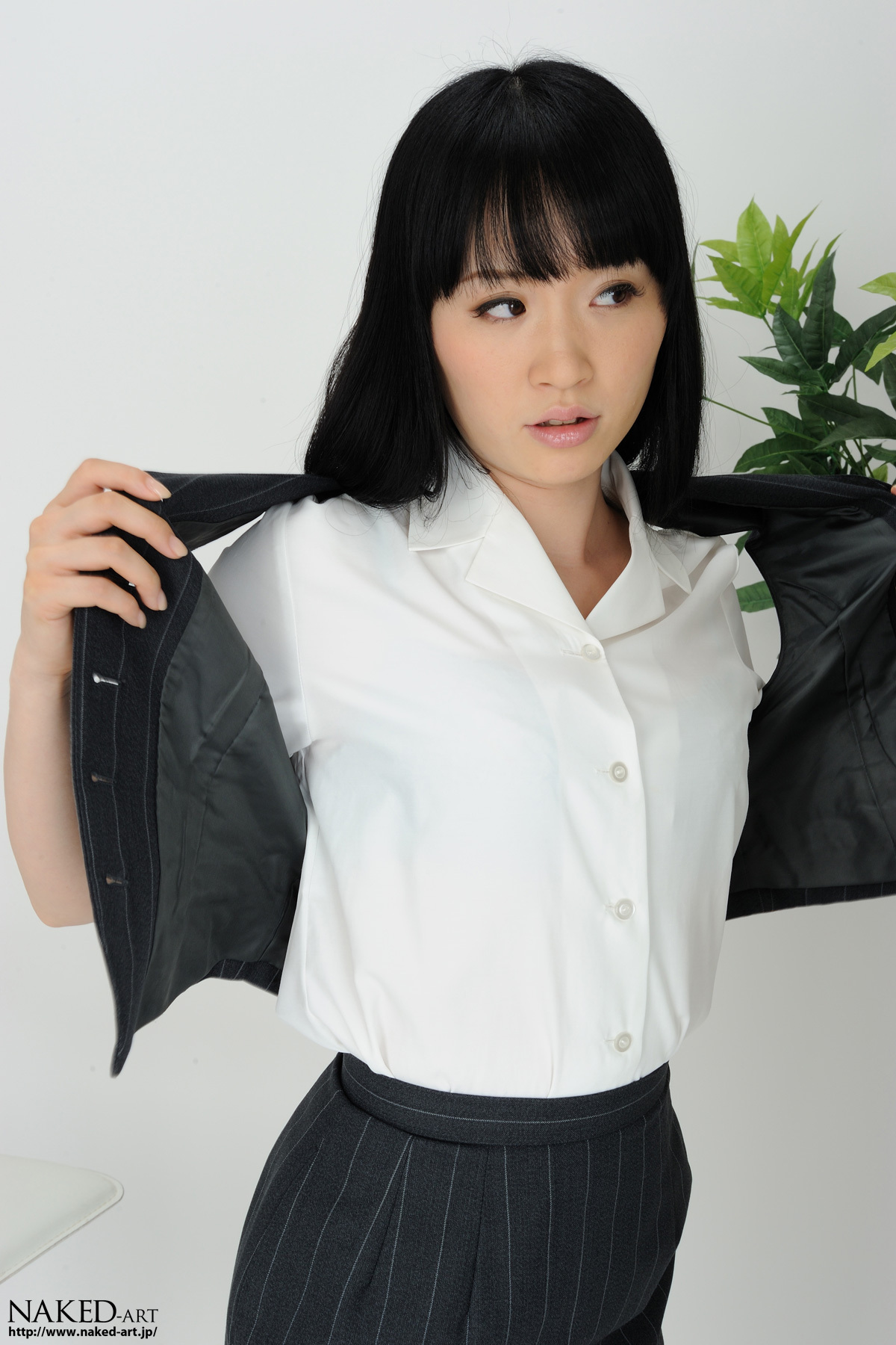 [Naked-Art] NO.00525 OL 美咲  日本av女优制服美女图片