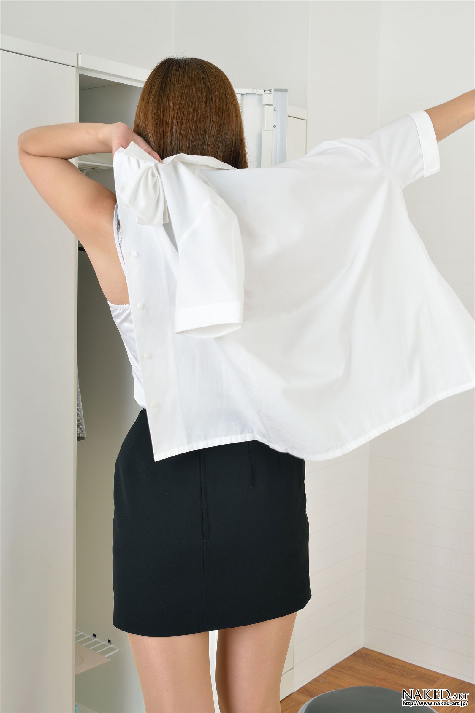 [NAKED-ART] NO.00609 OL Locer Room 日本av女优丝袜