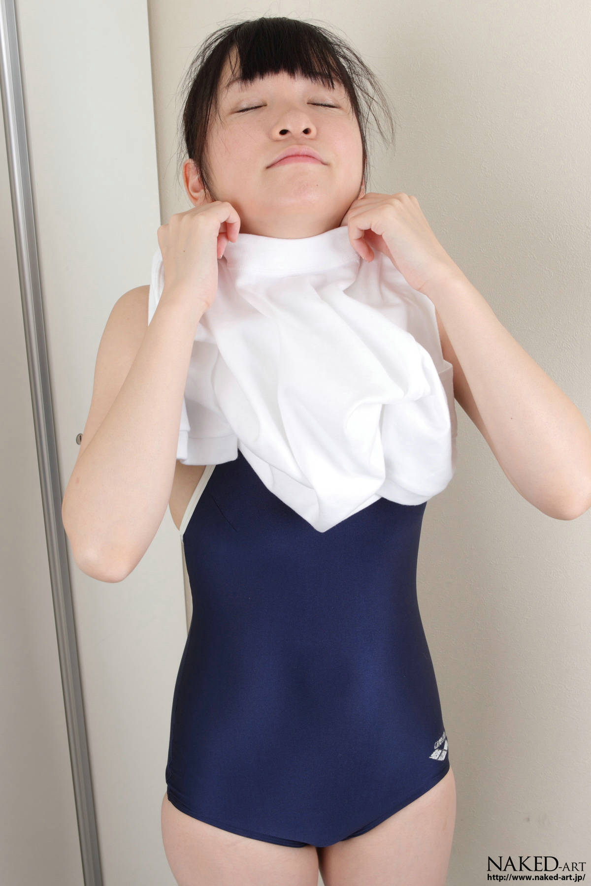 [NAKED-ART]NO.00499  [中島彩華] OL放尿 av女优丝袜美女