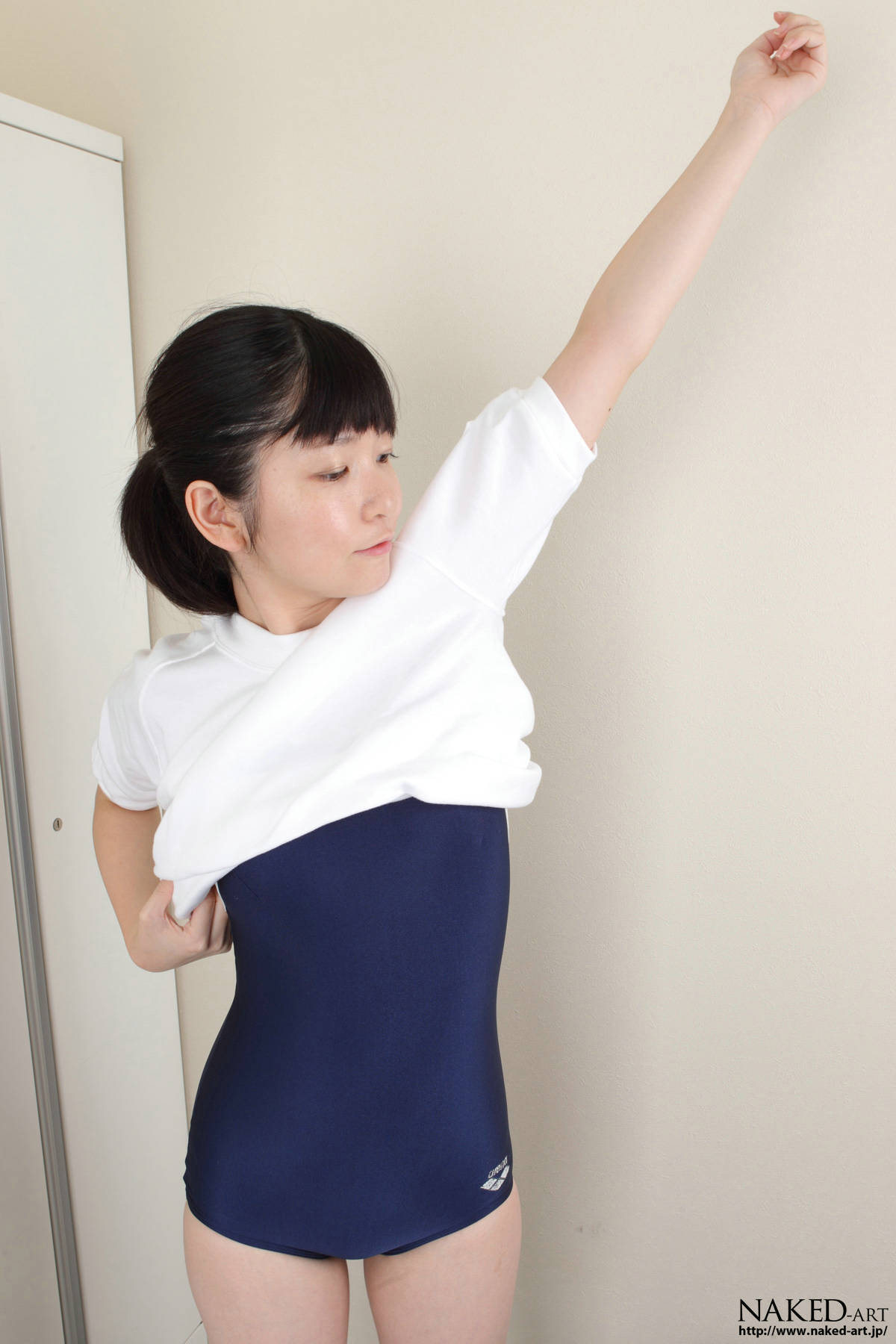 [NAKED-ART]NO.00499  [中島彩華] OL放尿 av女优丝袜美女