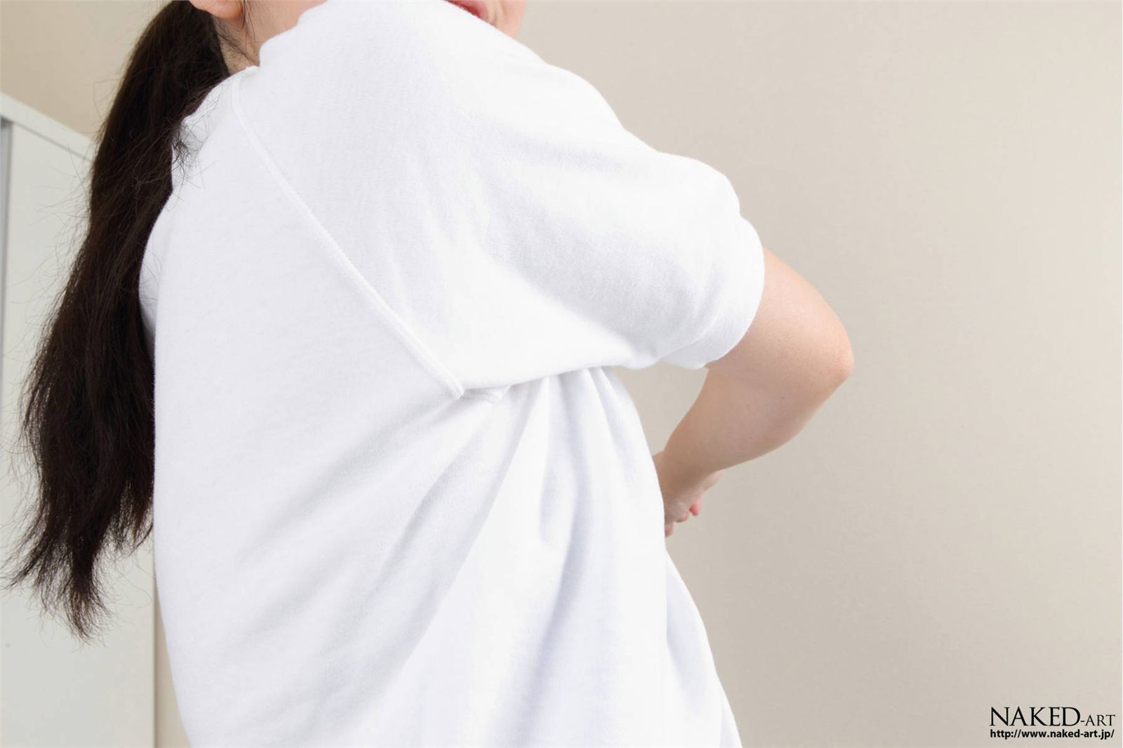 [NAKED-ART]NO.00499  [中島彩華] OL放尿 av女优丝袜美女