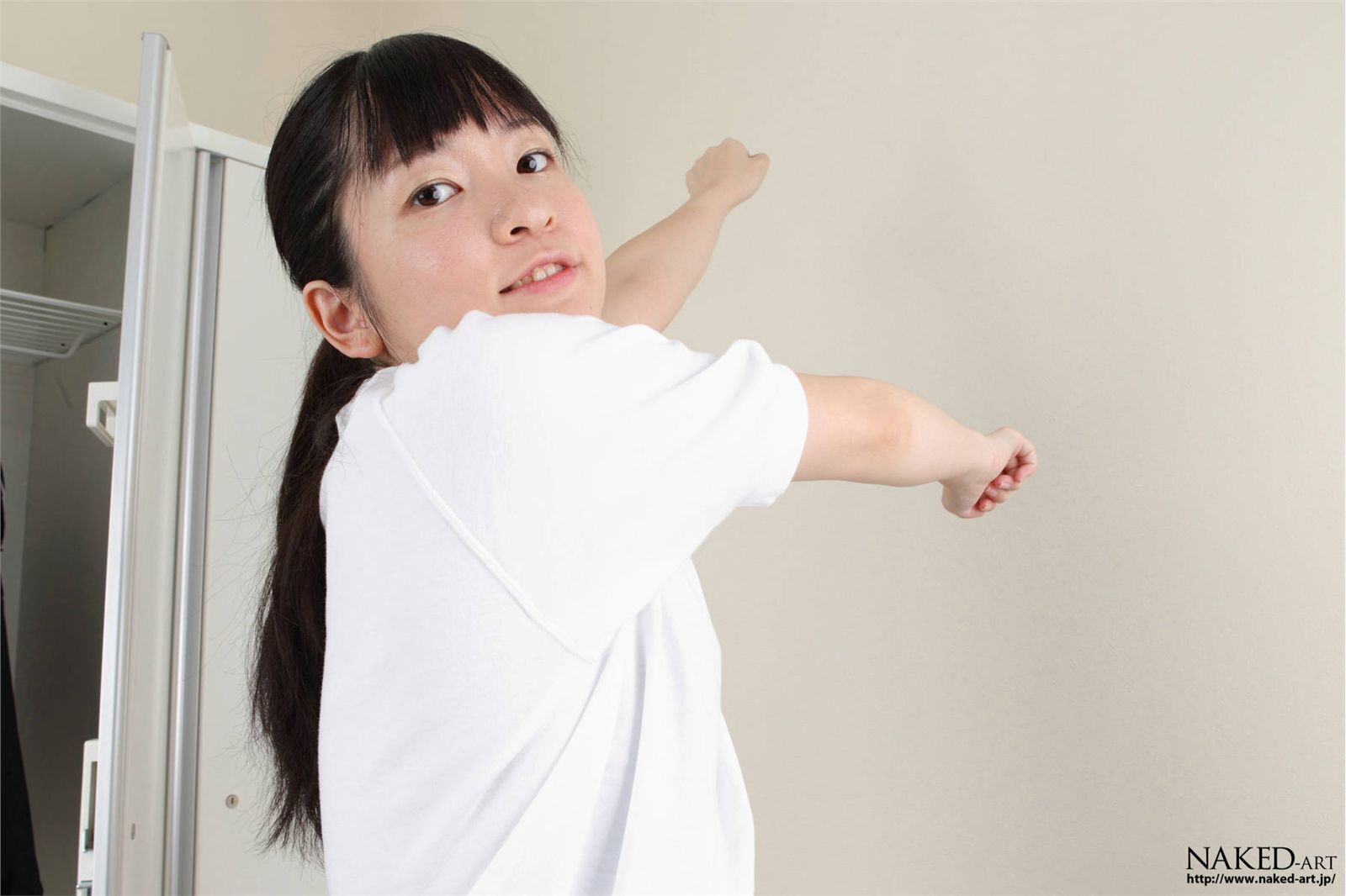 [NAKED-ART]NO.00499  [中島彩華] OL放尿 av女优丝袜美女