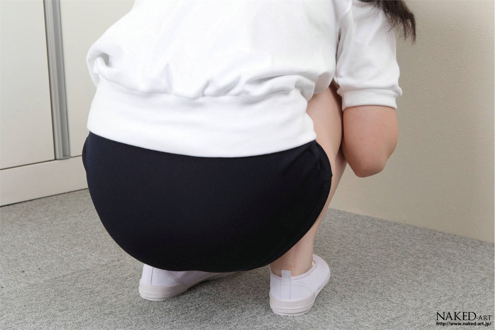 [NAKED-ART]NO.00499  [中島彩華] OL放尿 av女优丝袜美女