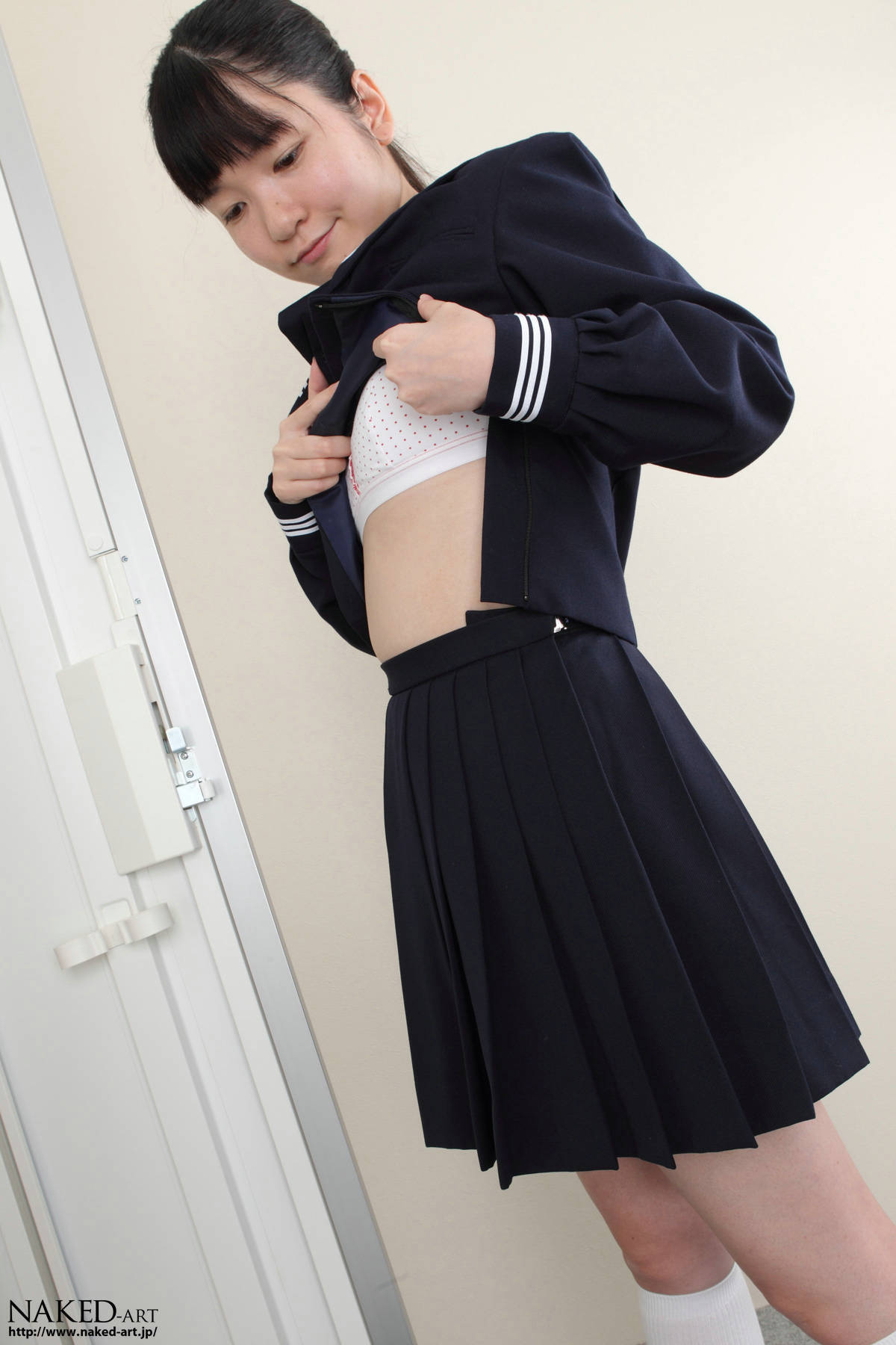 [NAKED-ART]NO.00499  [中島彩華] OL放尿 av女优丝袜美女