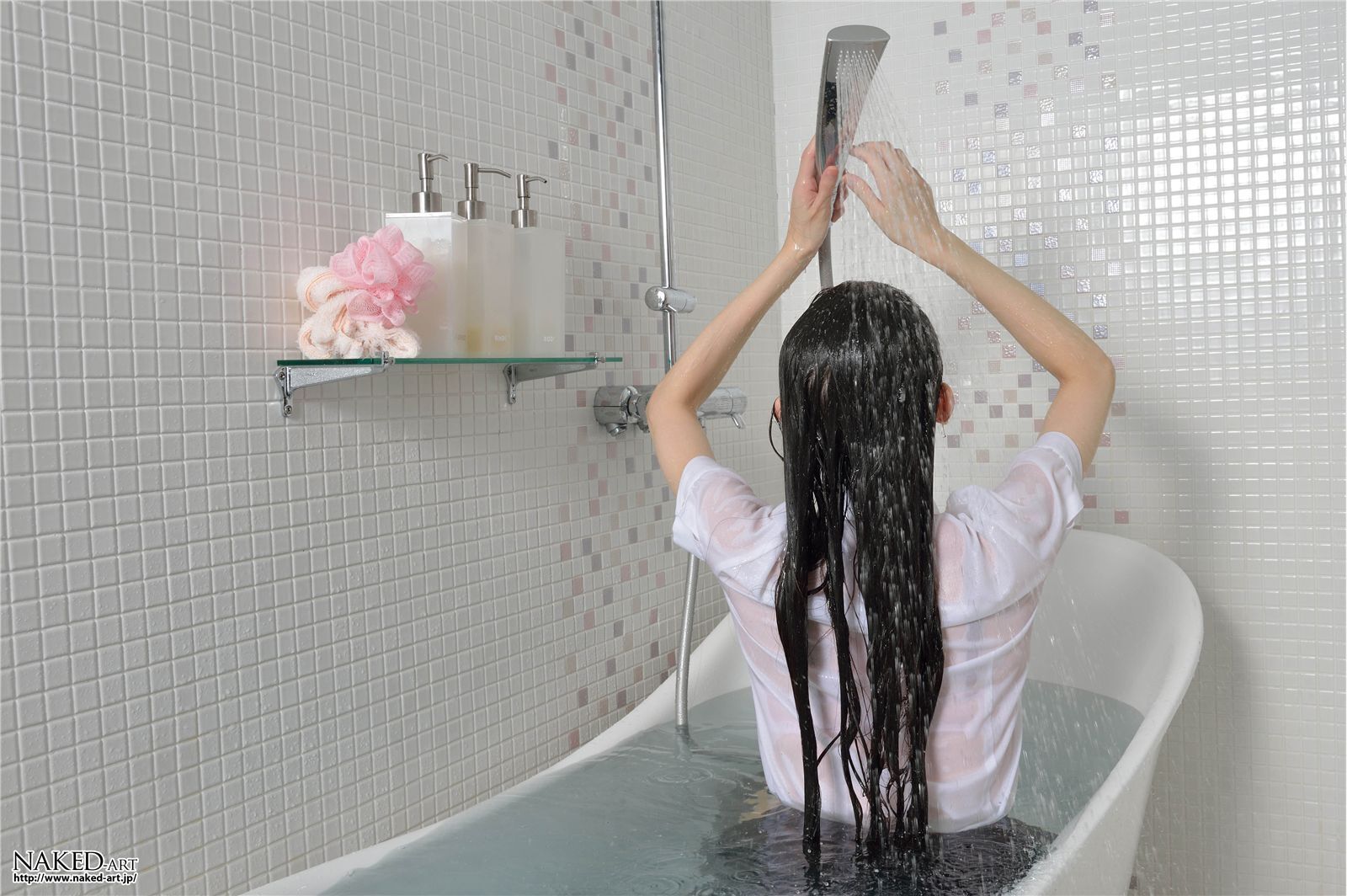 [NAKED-ART] 2012.12.05 NO.00617 OL洗髪 YUI  日本丝袜美女