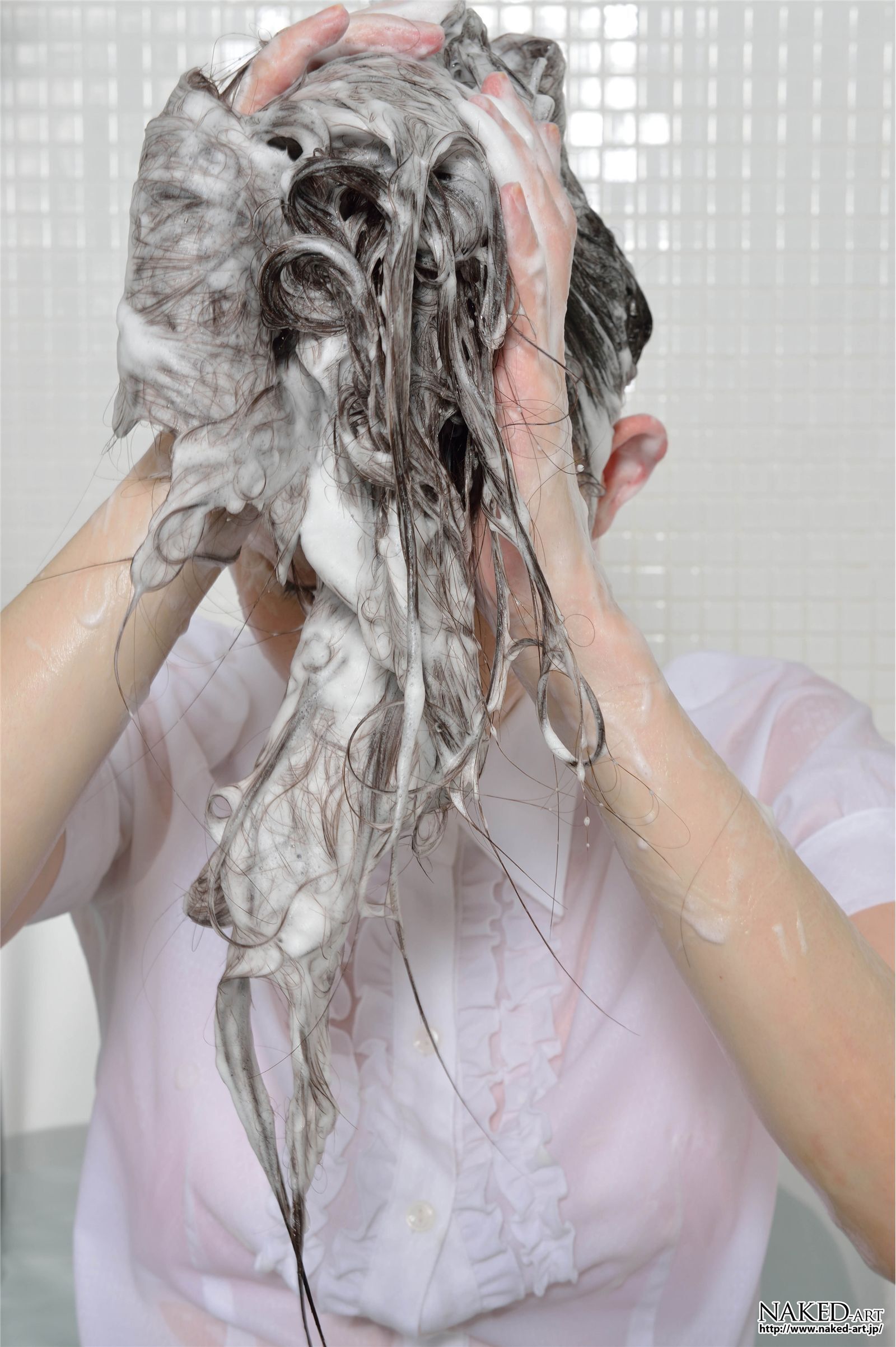 [NAKED-ART] 2012.12.05 NO.00617 OL洗髪 YUI  日本丝袜美女