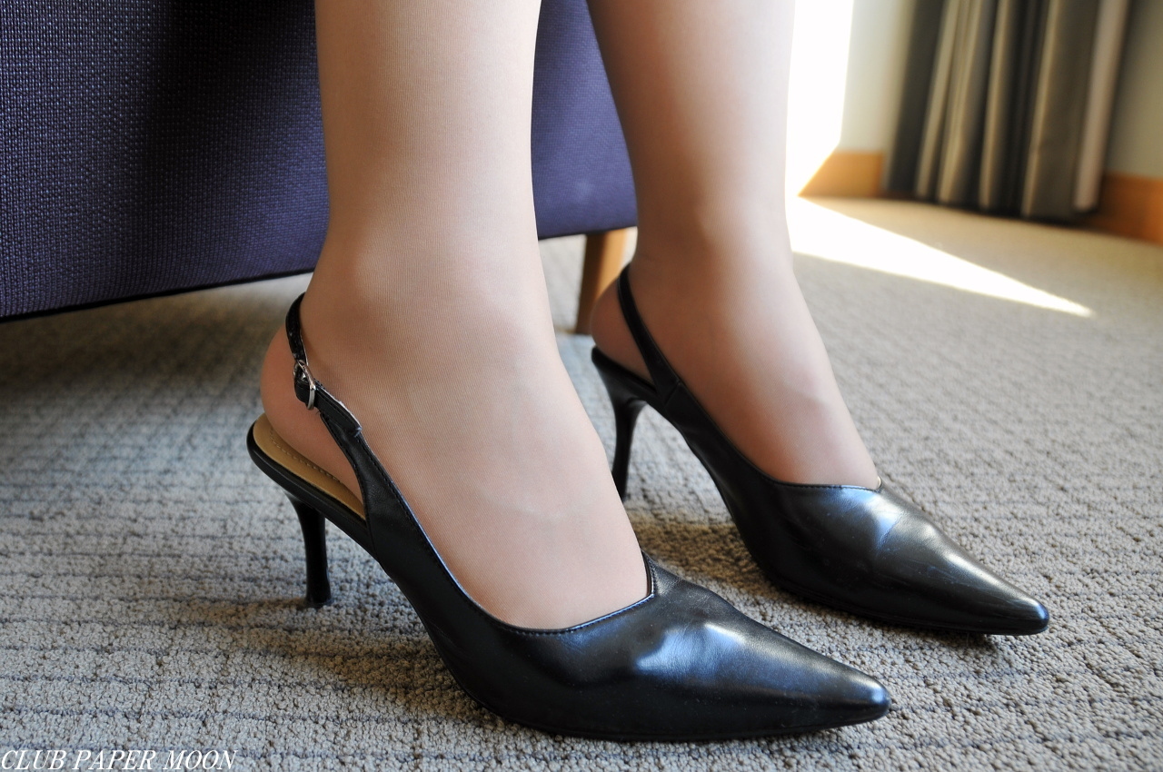 青山未央 23歳 Office Lady　日本av女优性感制服丝袜