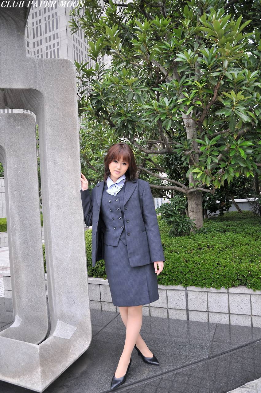 河村まどか 20歳 Office Lady　日本av女优性感制服丝袜