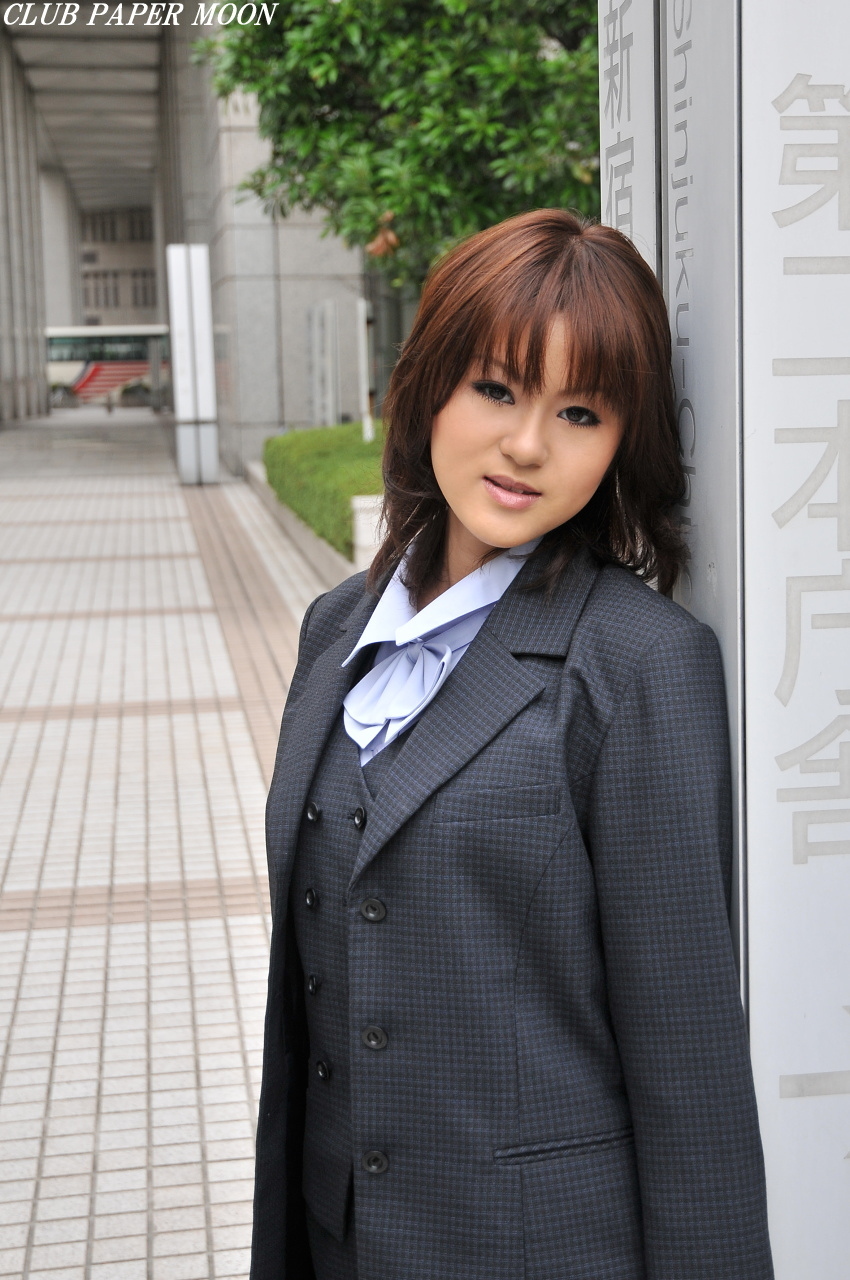 河村まどか 20歳 Office Lady　日本av女优性感制服丝袜