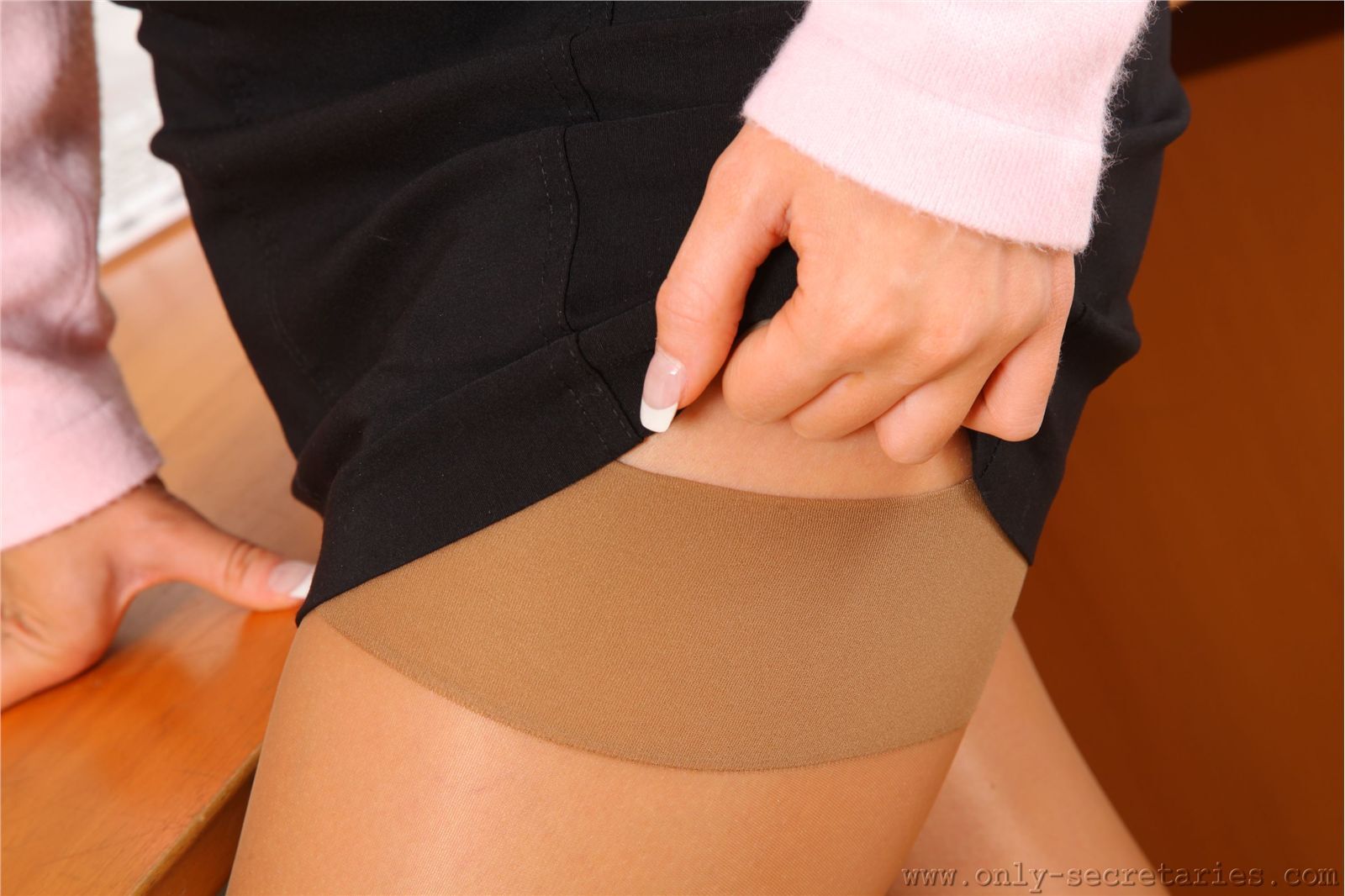 欧美丝袜MM图片打包下载 [Only-secretaries] Shelley A