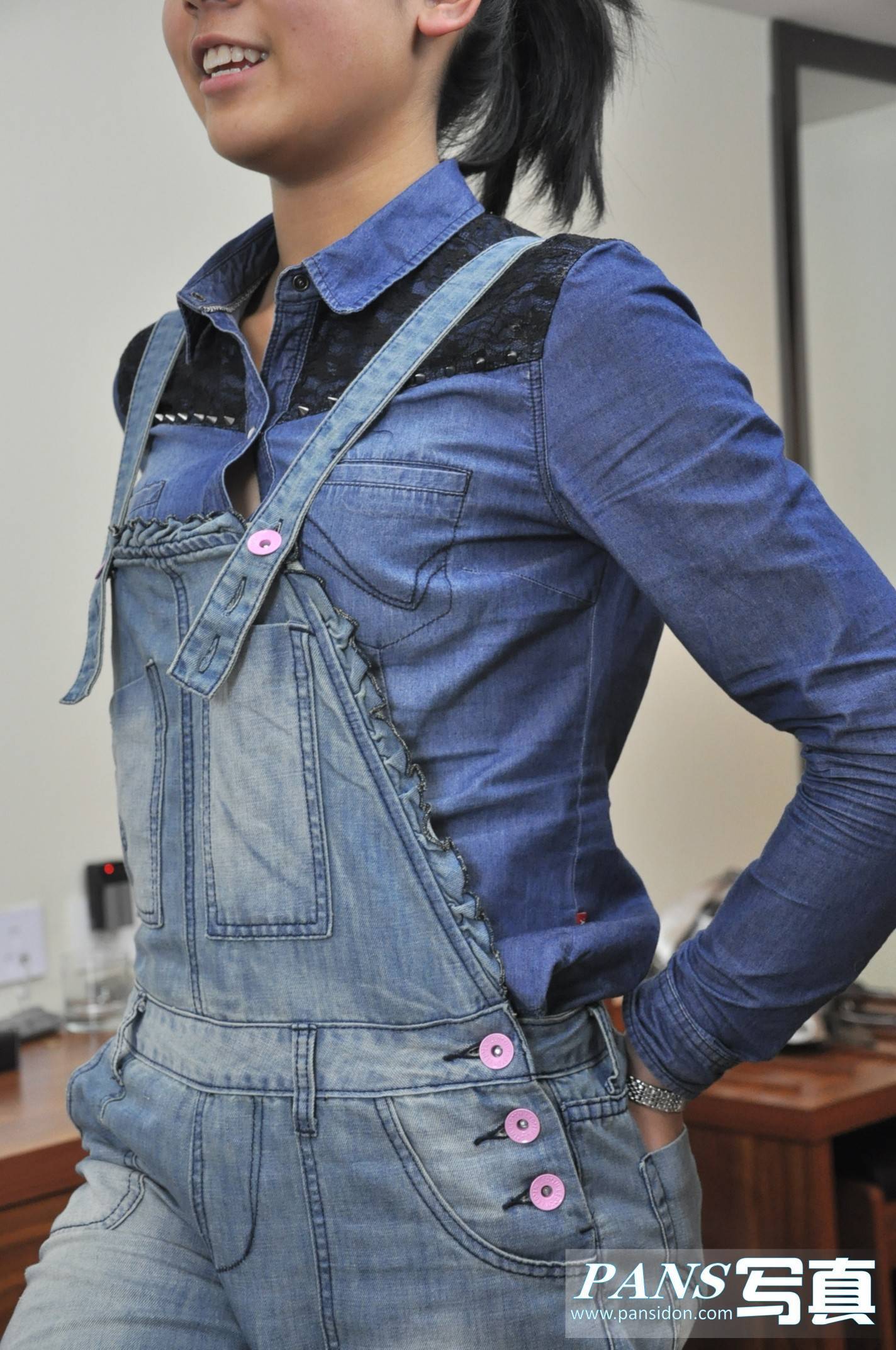 [PANS寫真][01.31] NO.017 国产性感美腿模