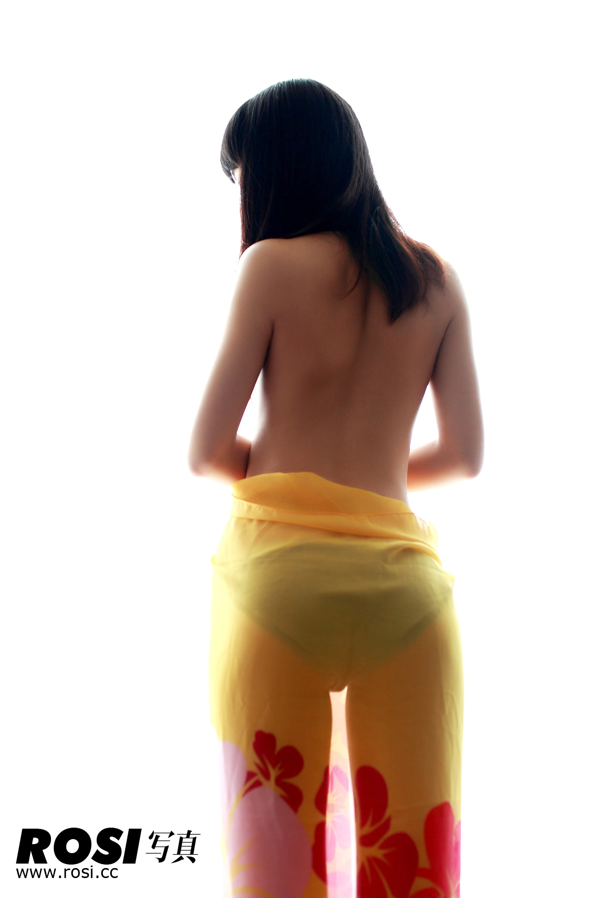 朦胧诱惑套图 ROSI丝袜美女套图 NO.015