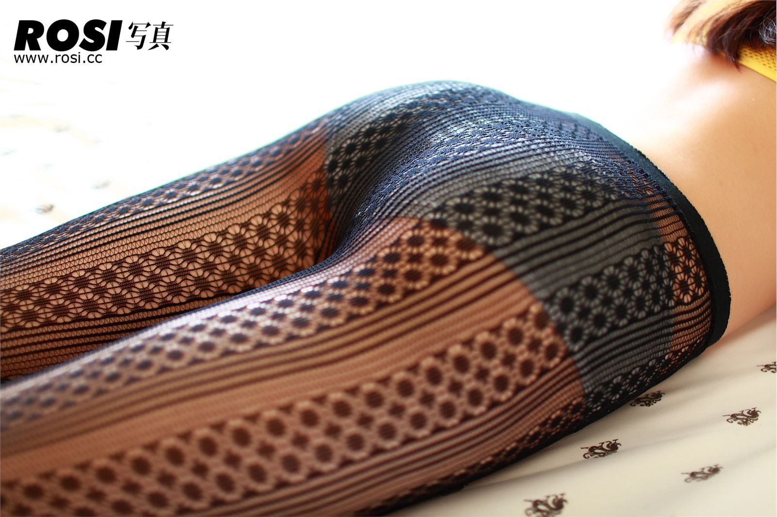 慢脱丝袜美女 NO.036-ROSI美女写真套图