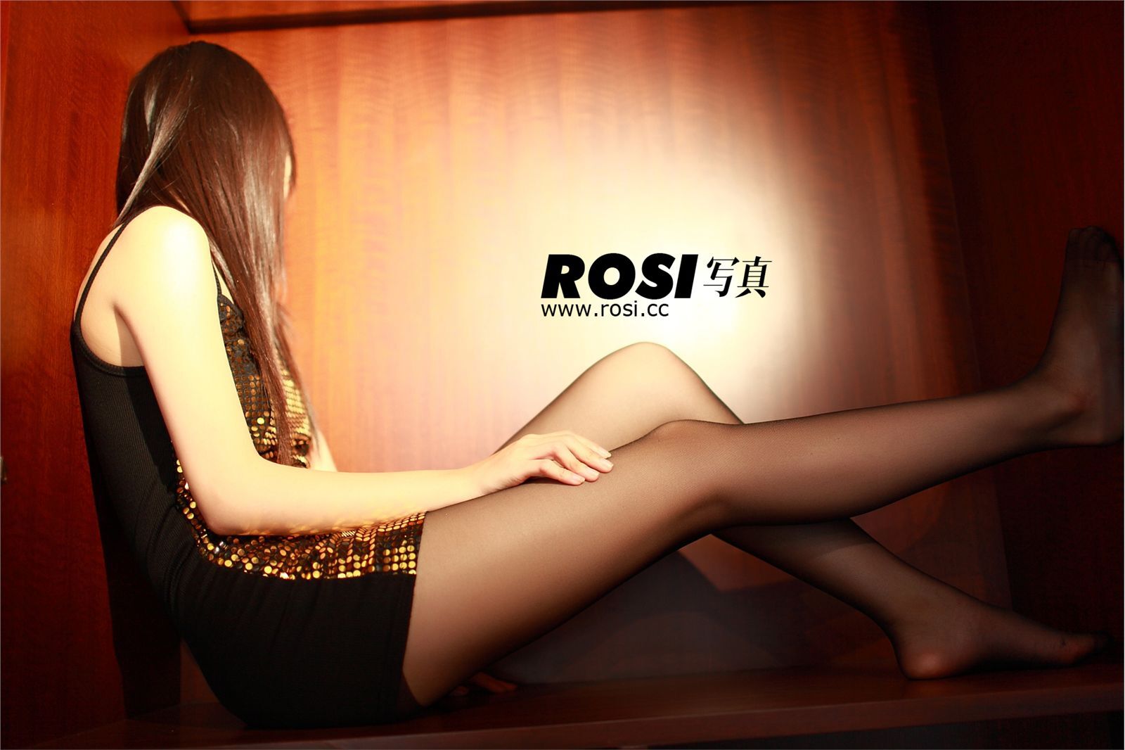 NO.047-ROSI.CC美女写真 朦胧丝袜诱惑
