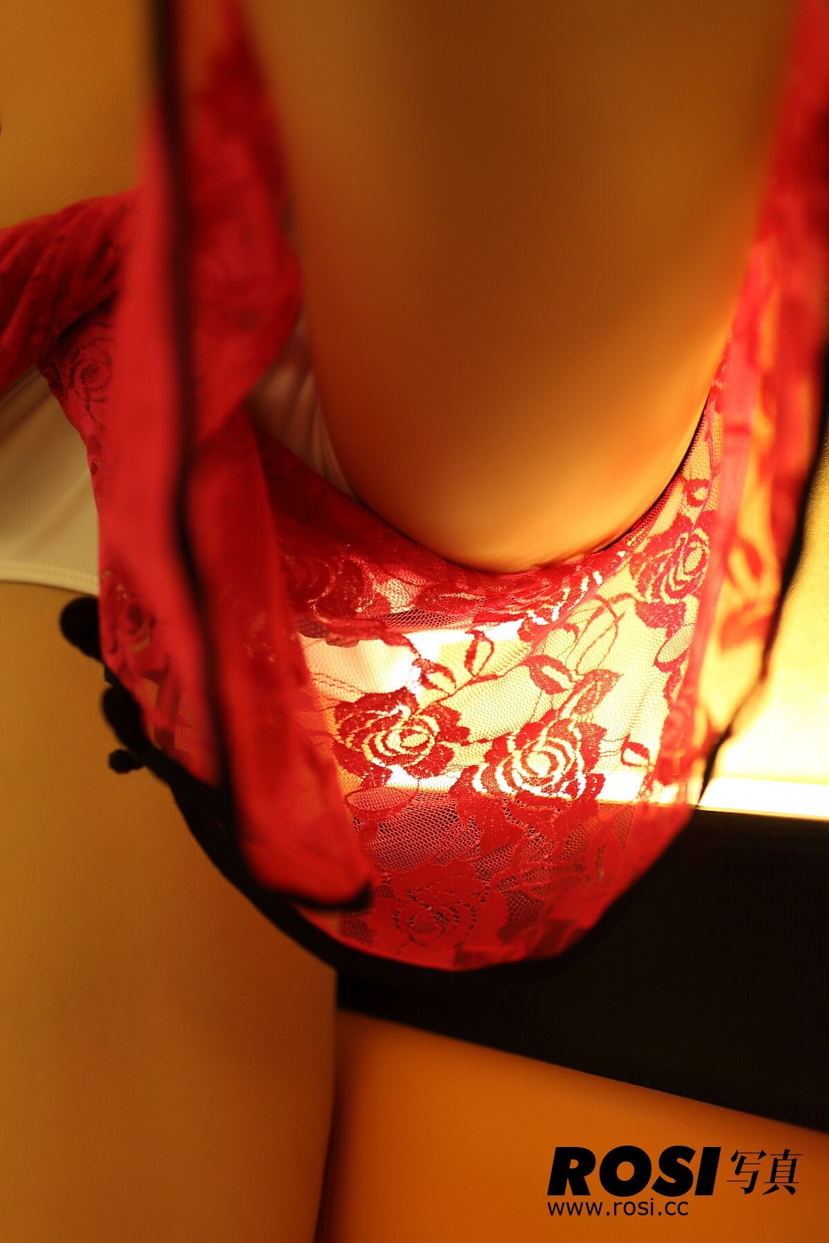 美女下半身诱惑　NO.055-ROSI.CC美女写真