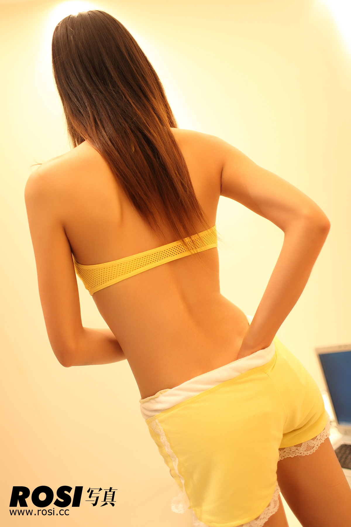 ROSI.CC NO.064期美腿女郎