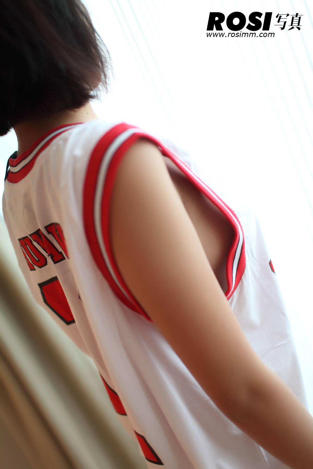 [ROSI写真集]NO.122 丝袜美女写真图片