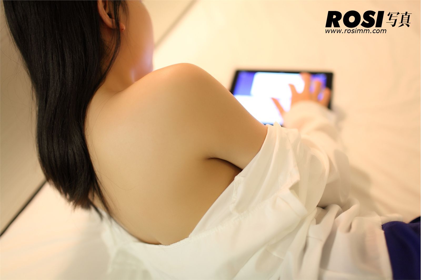 [ROSI]20120512 NO.272-ROSI.CC 国产美女图片写真