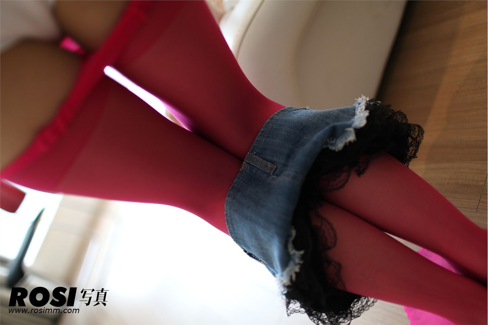 [ROSI匿名写真]2012.08.11 NO.328 丝袜美女图片写真