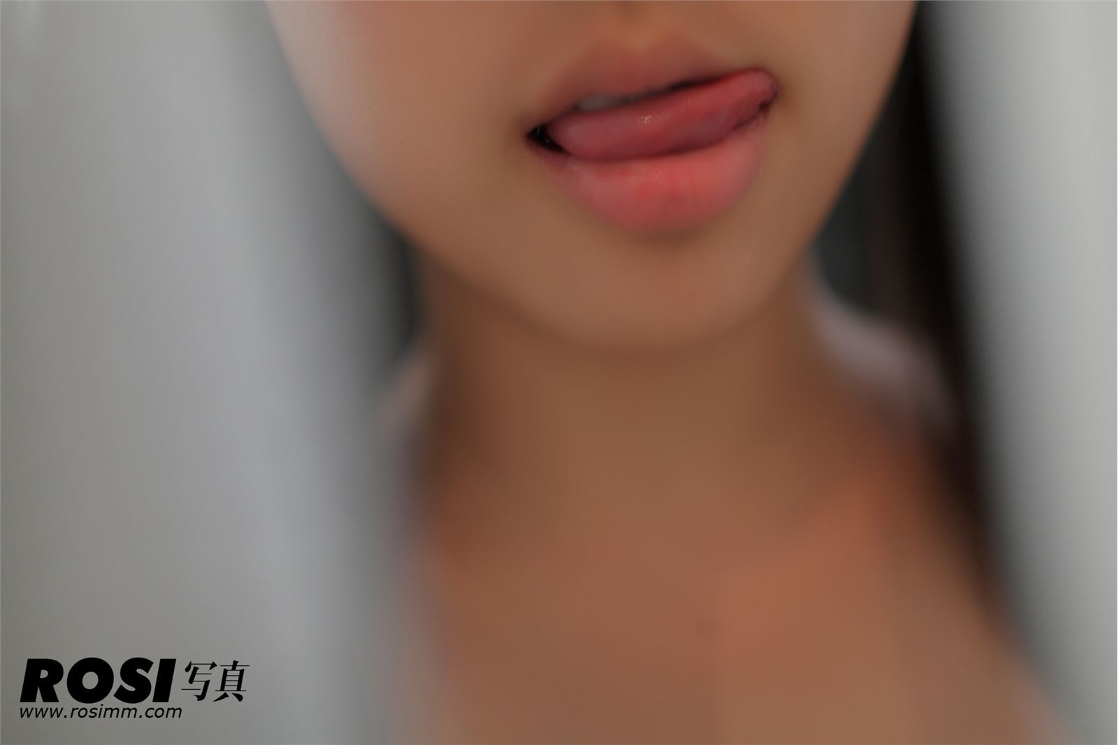 [ROSI] No.339 匿名寫真　超级大胆诱惑性感美女写真