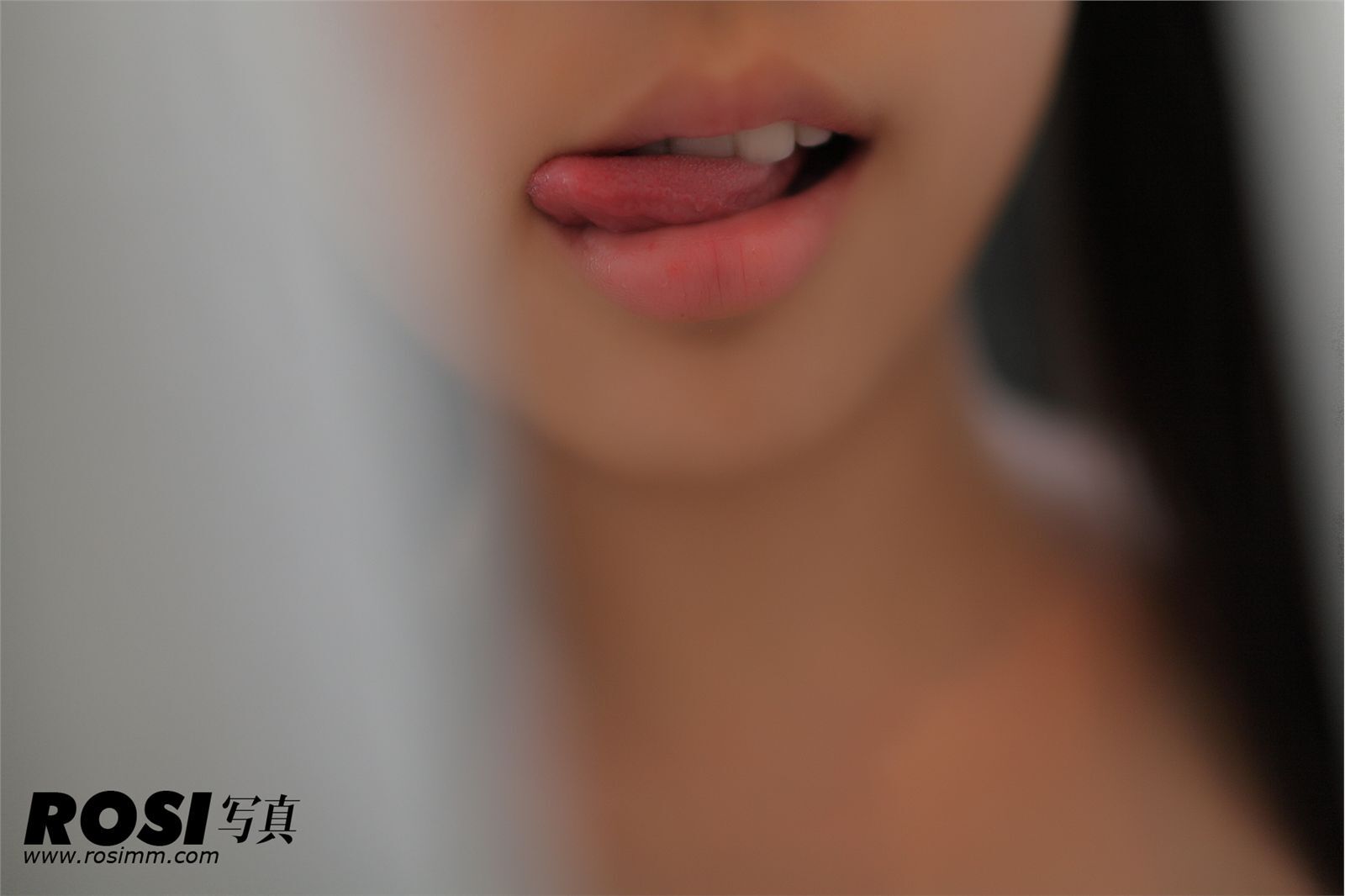 [ROSI] No.339 匿名寫真　超级大胆诱惑性感美女写真