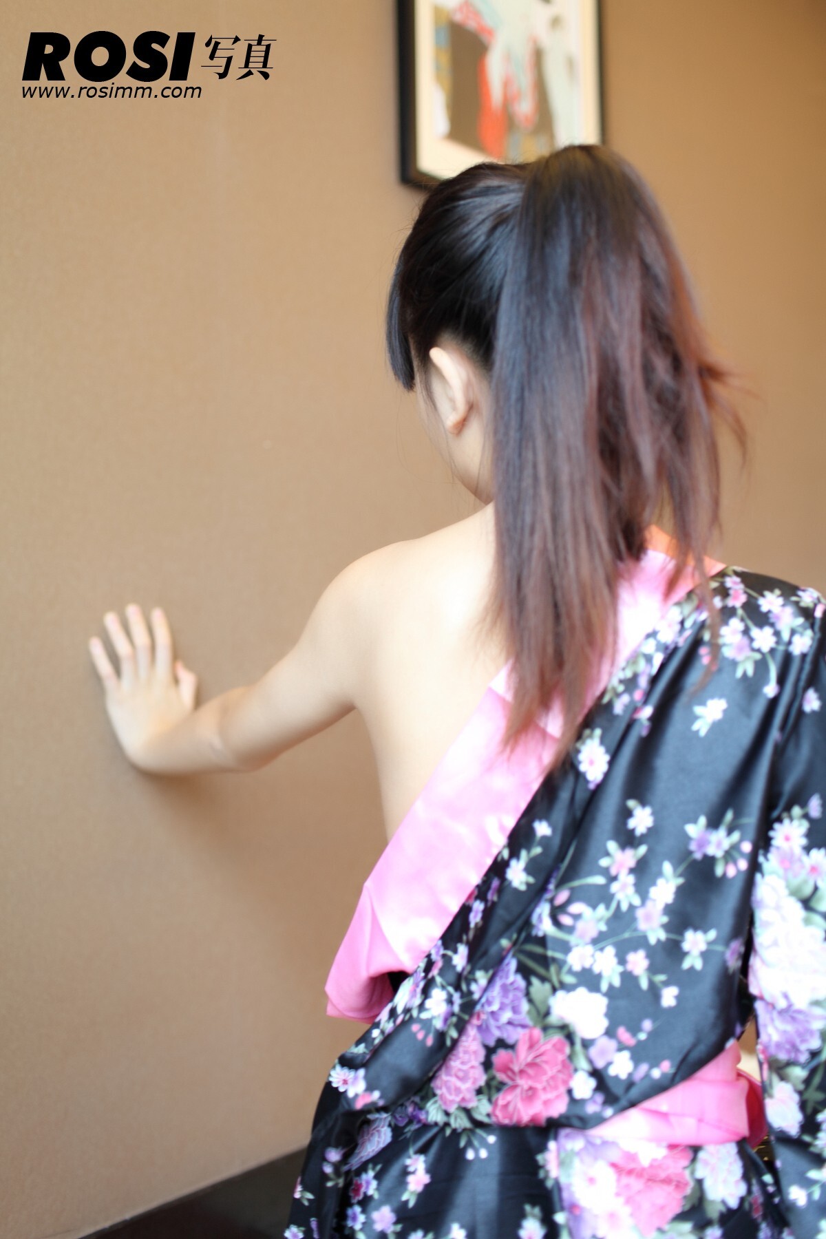 [ROSI] No.360 匿名写真 成都性感丝袜美女图片