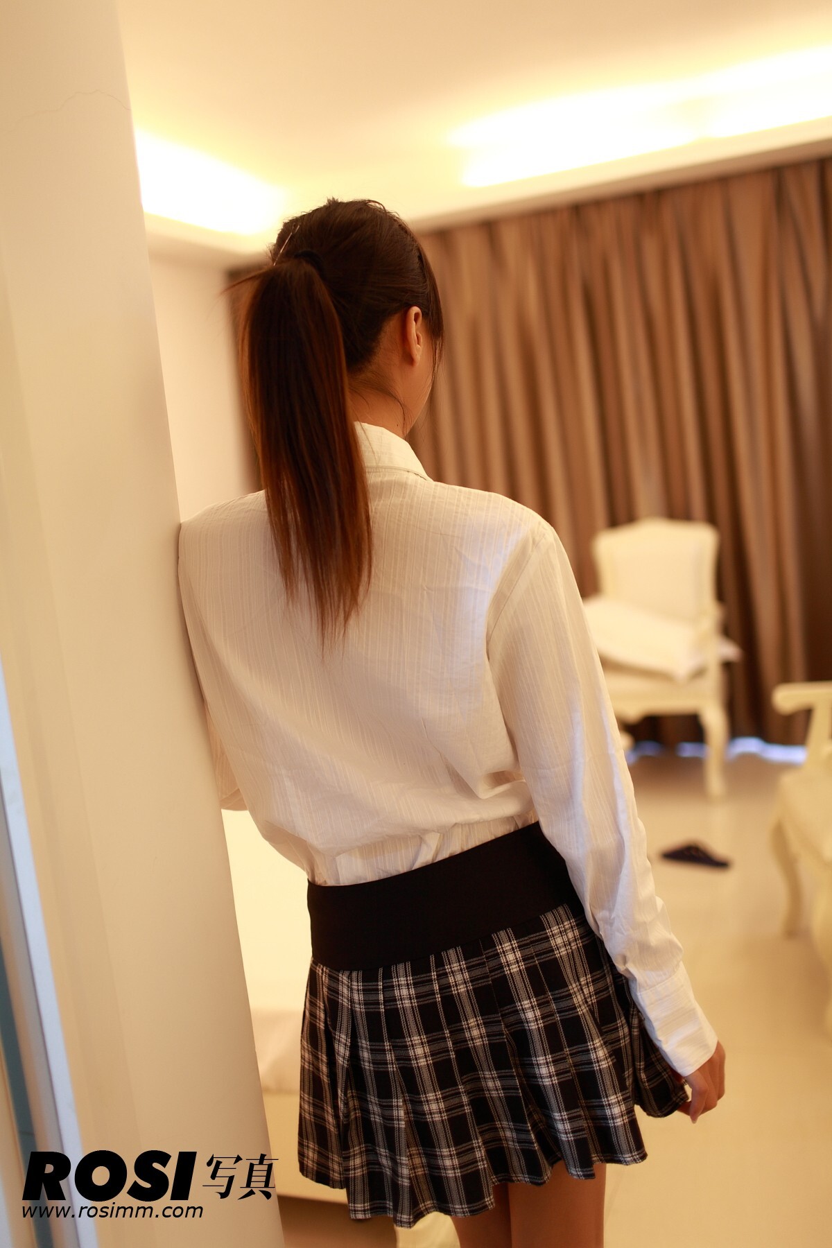 [ROSI] No.106 匿名寫真 丝袜制服诱惑