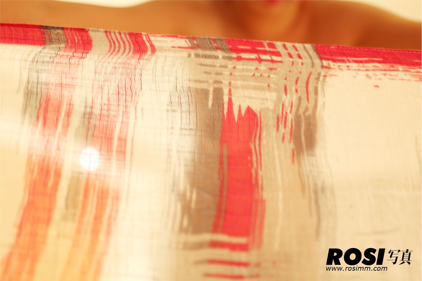 [ROSI]  No.128匿名寫真 大胆秀身材秀大胸的丝袜美女