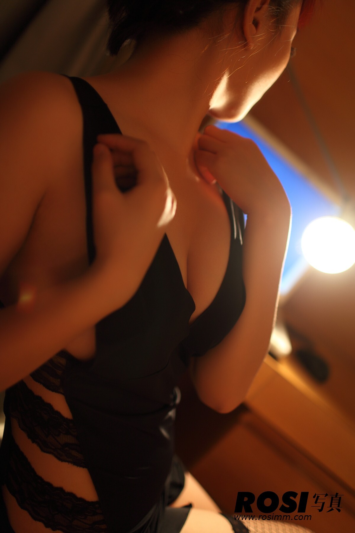 经典丝袜美女写真 [ROSI] 20111023 No.135匿名寫真