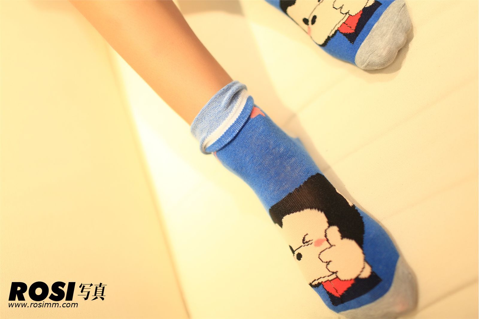 No.144匿名寫真 [ROSI]美少女丝袜美腿写真