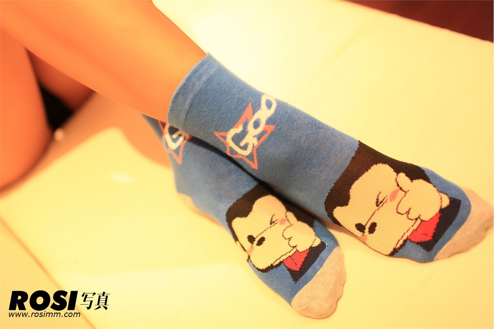 No.144匿名寫真 [ROSI]美少女丝袜美腿写真