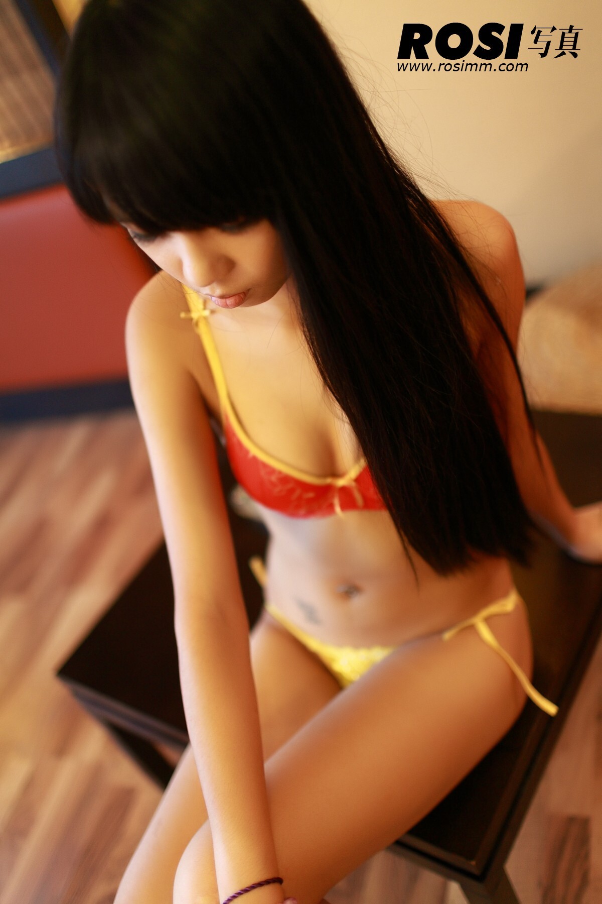 [ROSI寫真] No.145 匿名寫真 唯美丝袜制服美女
