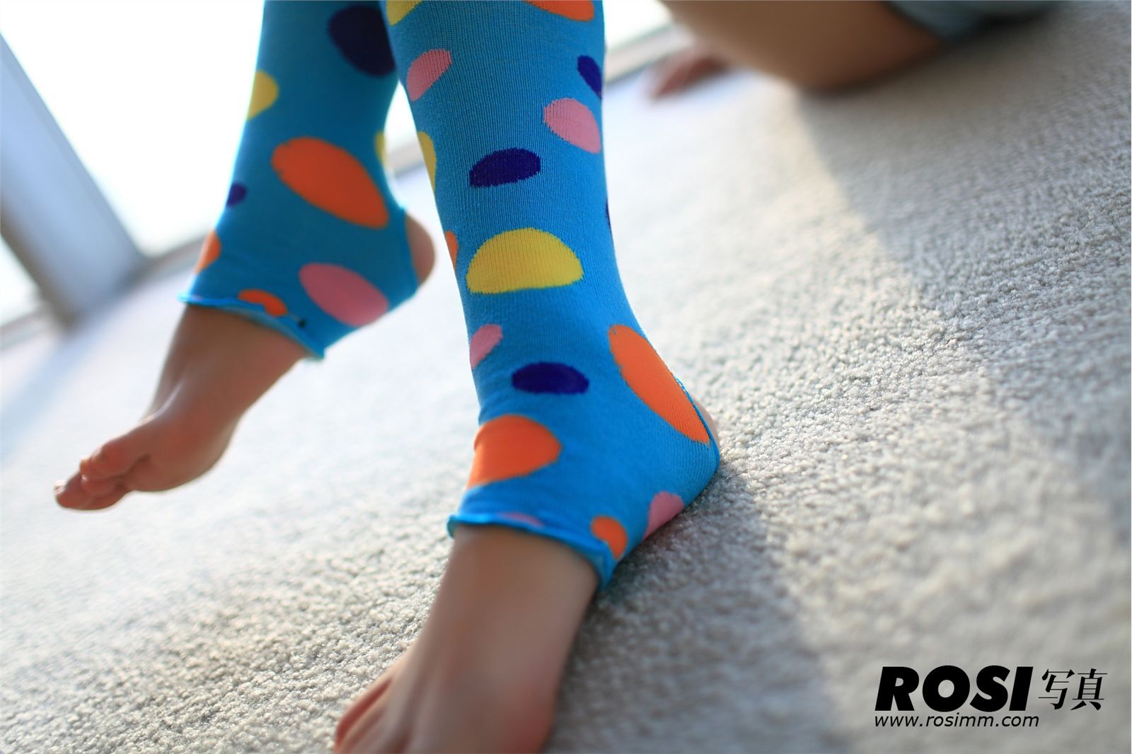 [ROSI] No.184 匿名寫真 另类美女诱惑