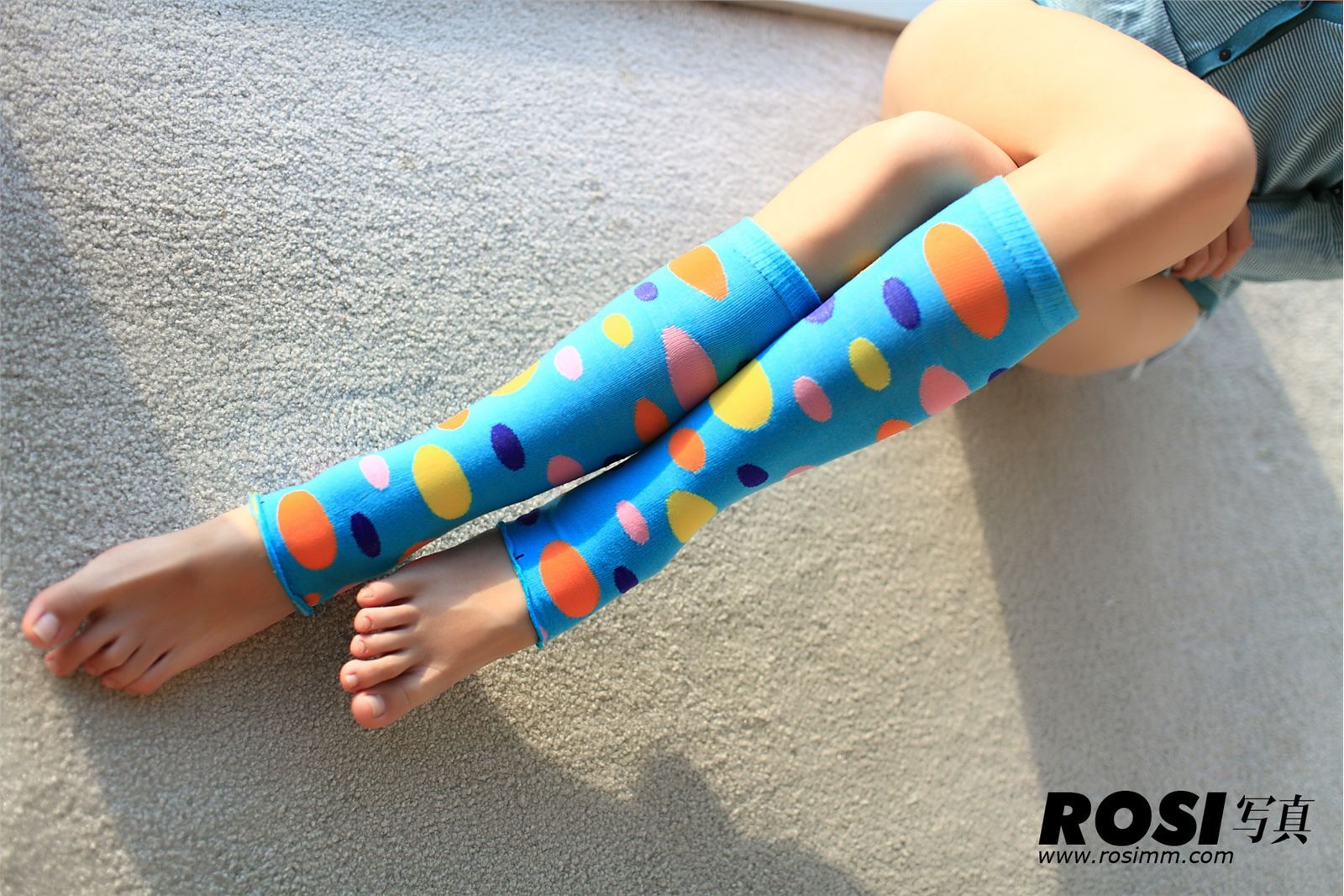 [ROSI] No.184 匿名寫真 另类美女诱惑