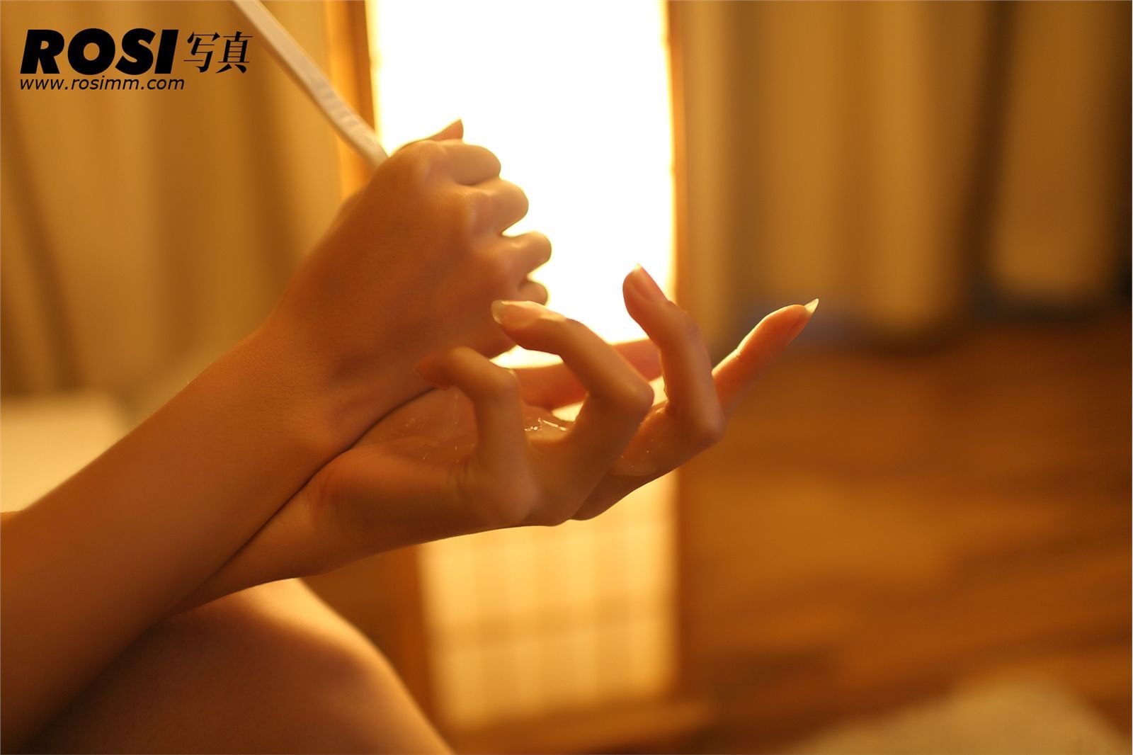 ROSI　No.212 匿名寫真　国产大胆性感丝袜美女图片